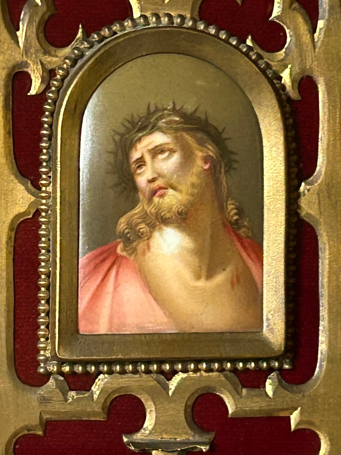 ANTIQUE PAINTING ON PORCELAIN OF JESUS