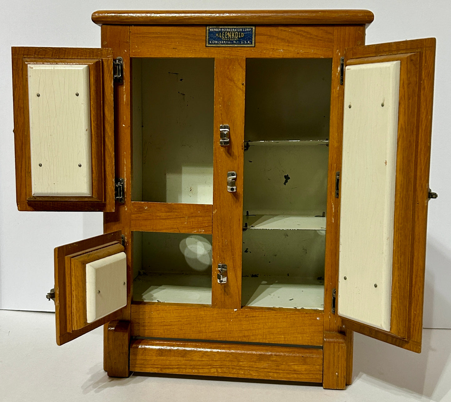ANTIQUE SALESMAN SAMPLE ICE BOX FOR HARDER REFRIGERATOR __"KLEENKOLD"