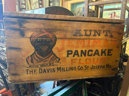 ANTIQUE AUNT JEMIMA'S PANCAKE FLOUR CRATE WITH GRAPHICS