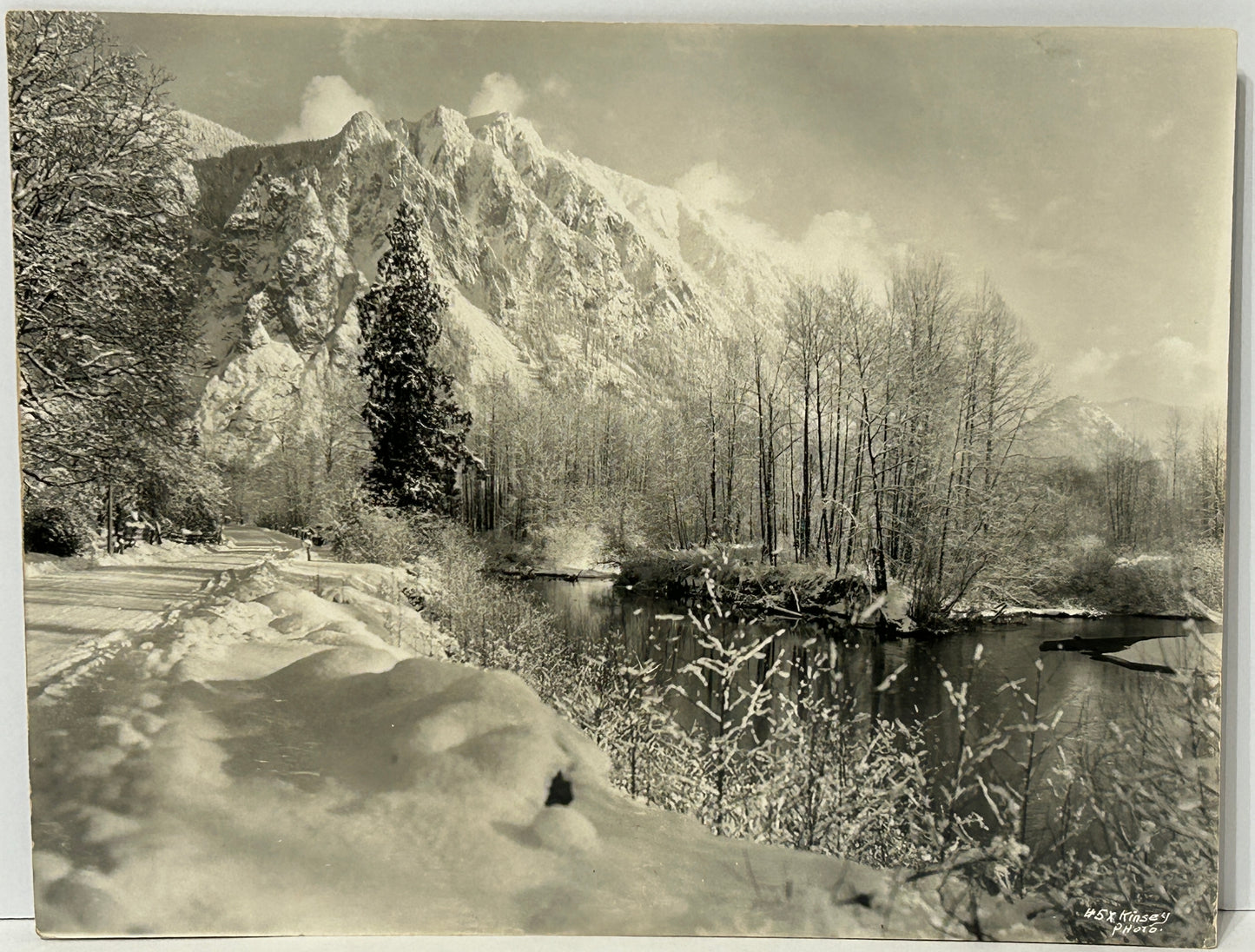 DARIUS KINSEY PHOTO OF REINIG ROAD IN SNOQUALMIE, WASHINGTON