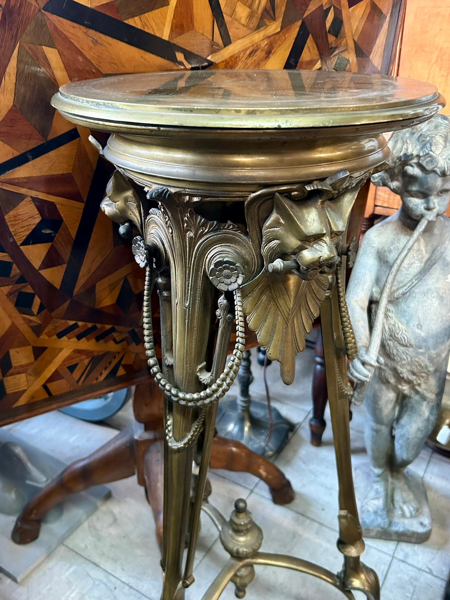 ANTIQUE FANCY BRONZE STAND