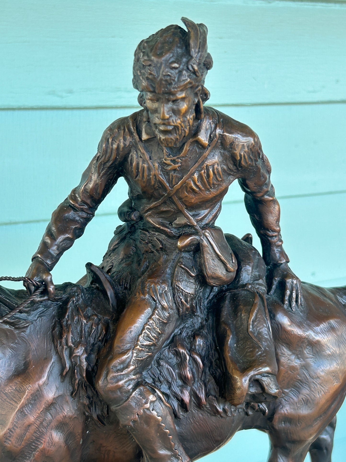 CLOYD BARNES BRONZE SCULPTURE OF FUR TRAPPER