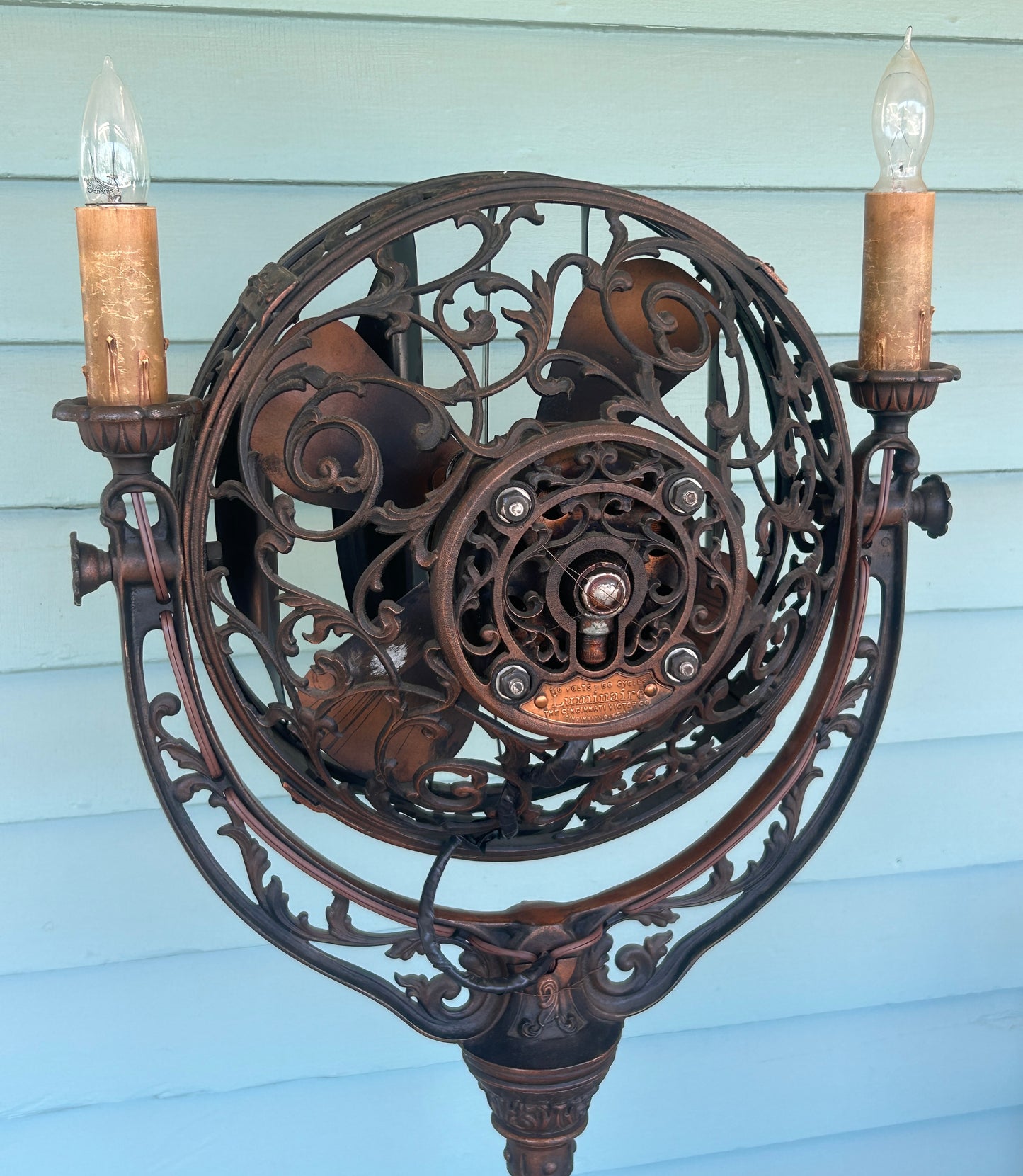 LUMINAIRE FLOOR FAN