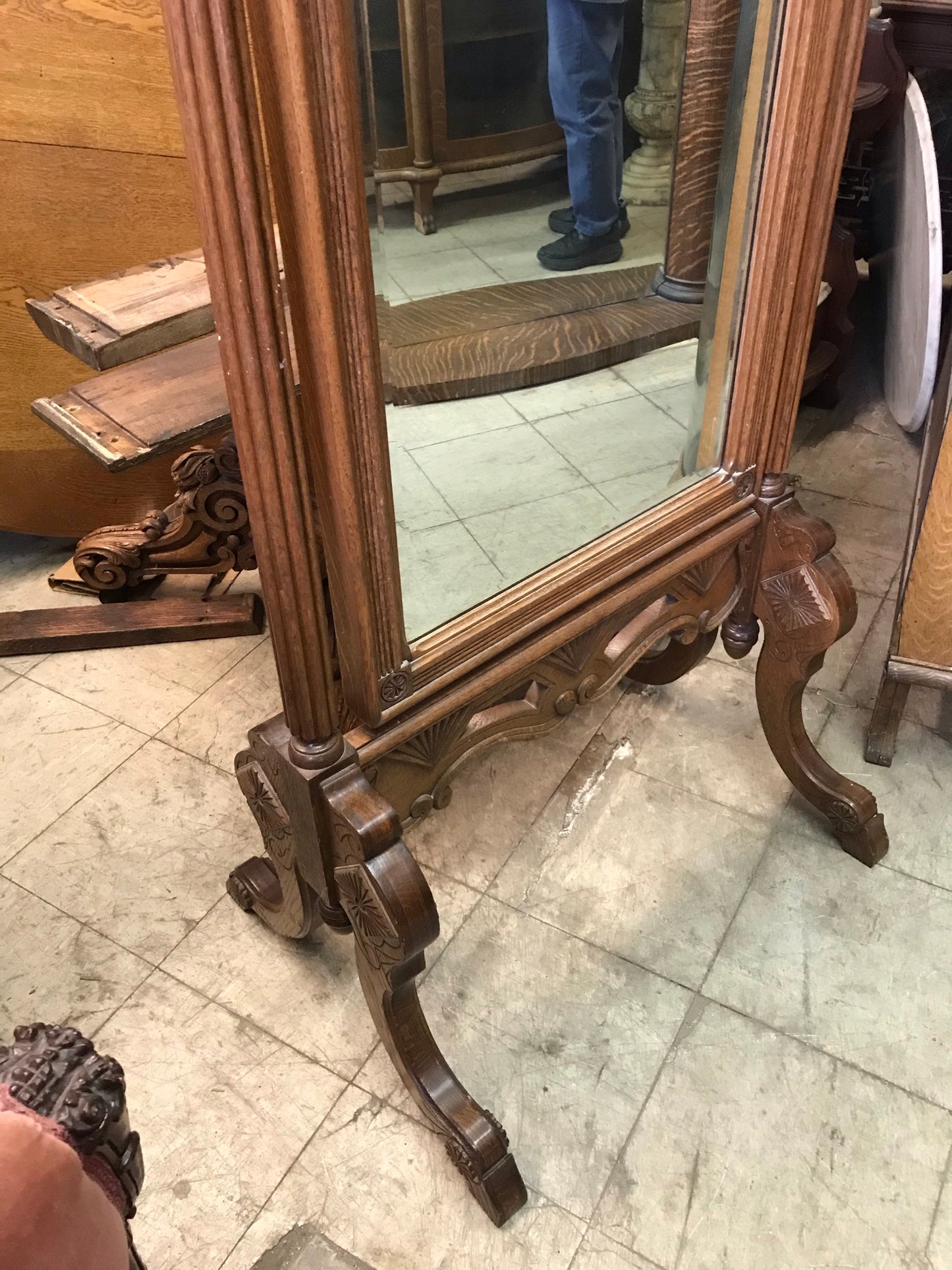 ANTIQUE OAK FLOOR FLOOR DRESSING MIRROR