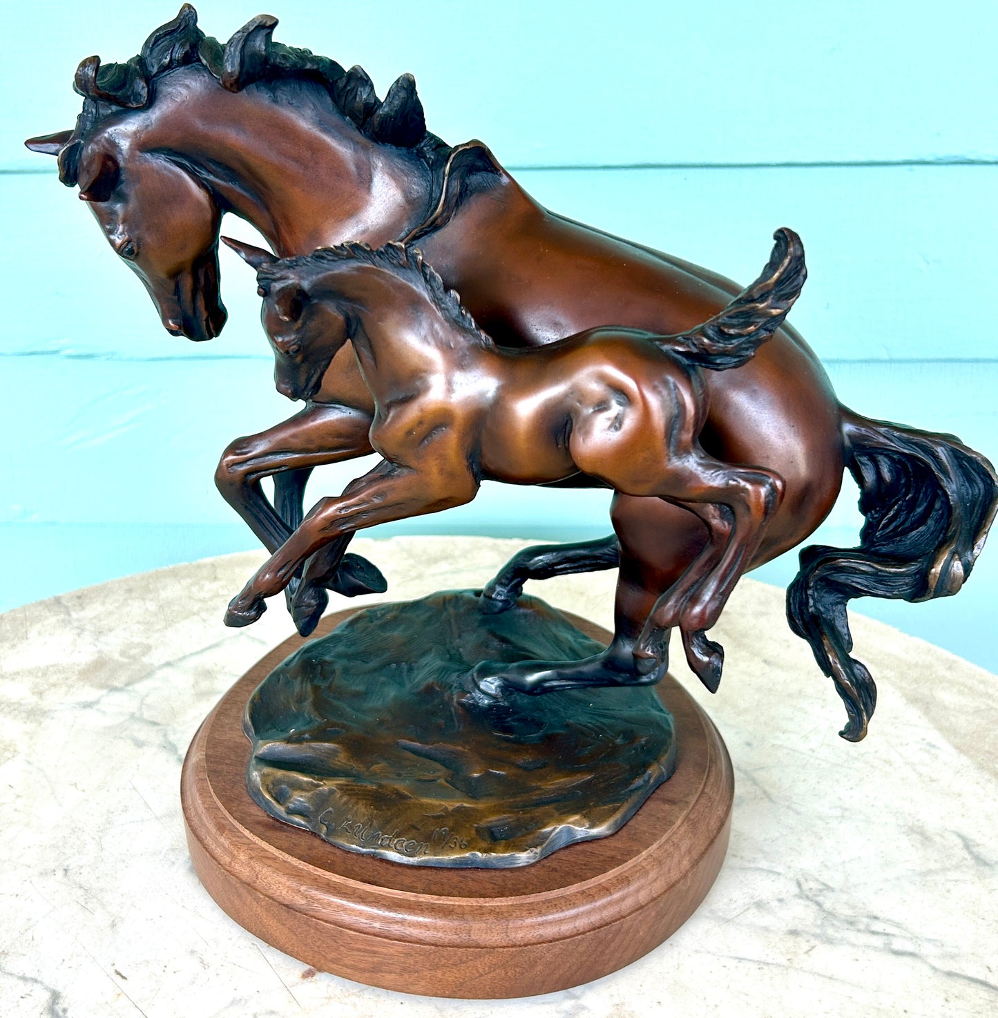 CAMMIE LUNDEEN. COLORADO BRONZE SCULPTURE OF HORSE AND COLT