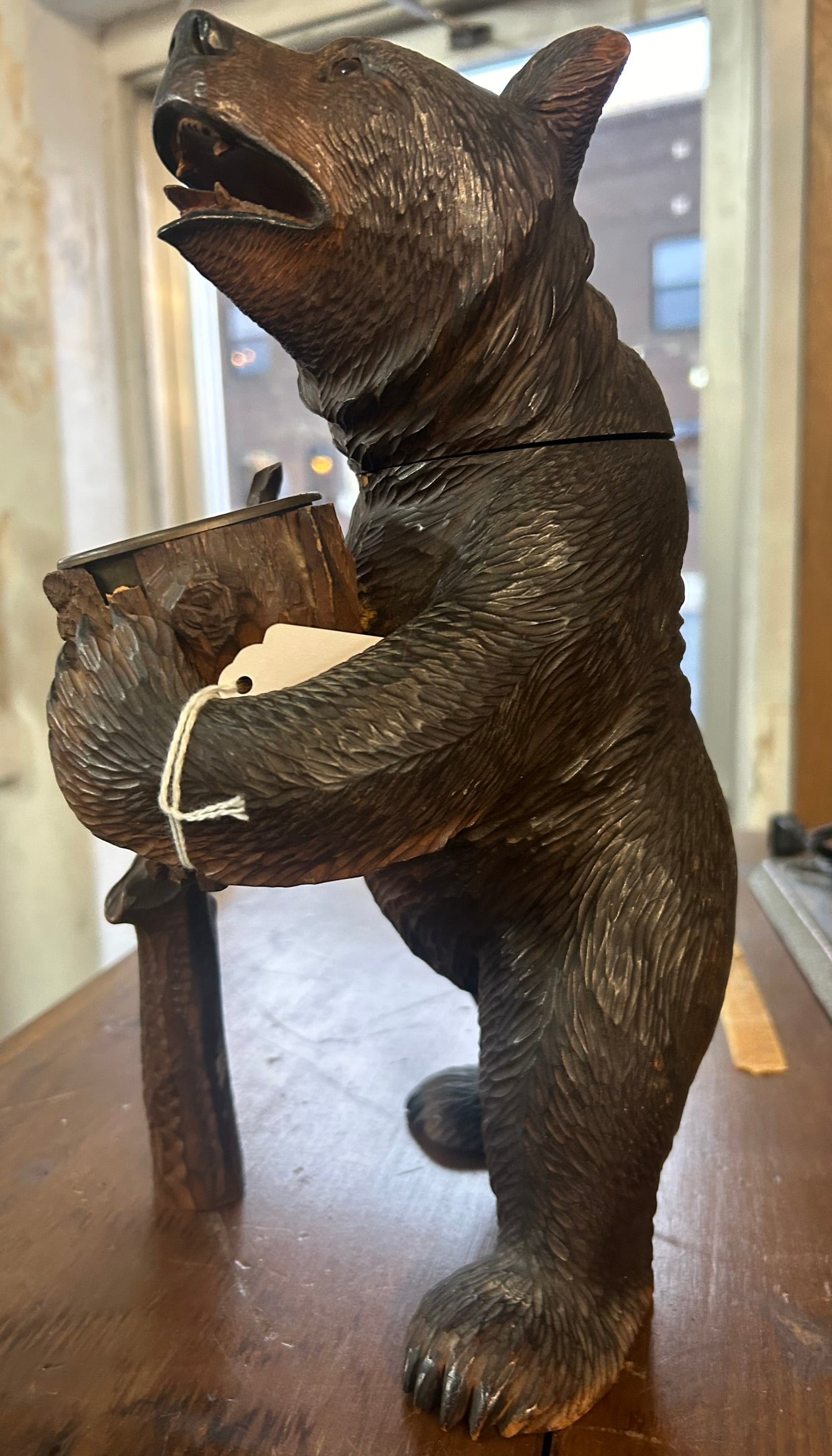 BLACK FOREST CARVED BEAR HUMIDOR LATE 1800'S