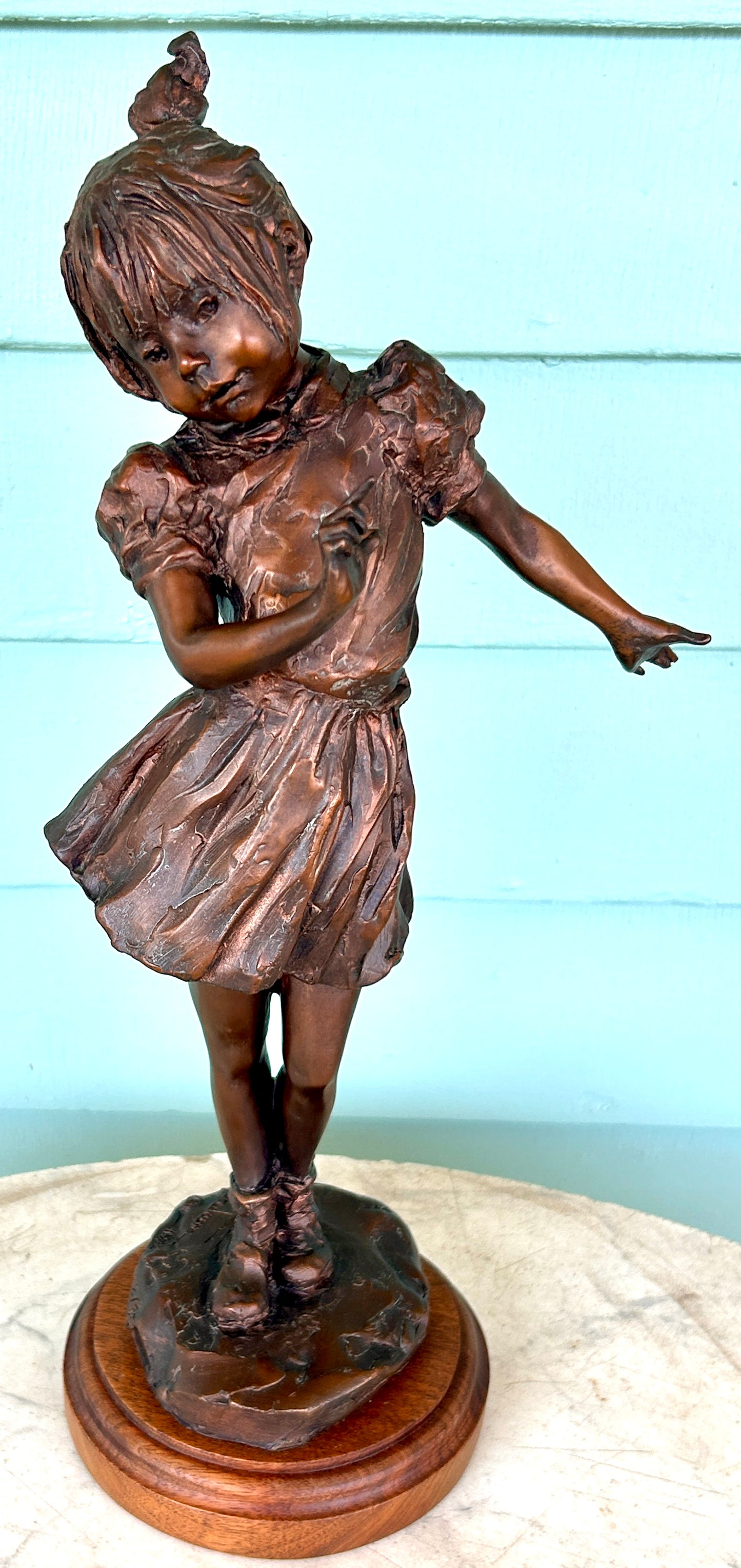 GLENNA GOODACRE 1939-2020 BRONZE SCULPTURE OF GIRL DANCING