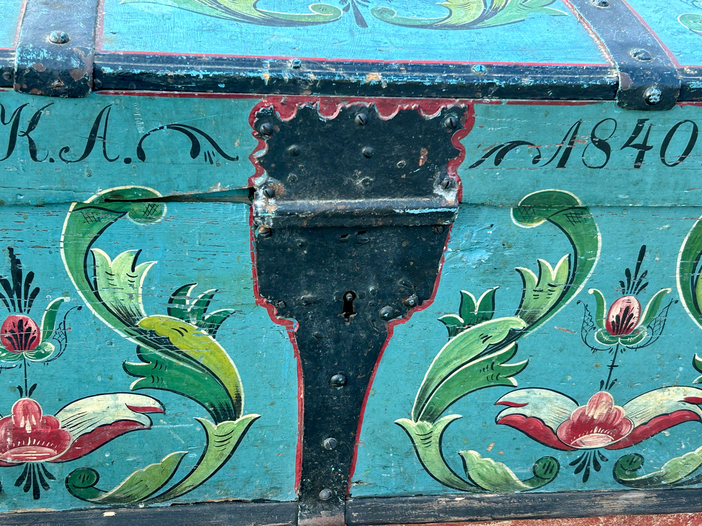 IMMIGRANTS ANTIQUE EARLY BLUE TRUNK WITH ORIGINAL DECORATION