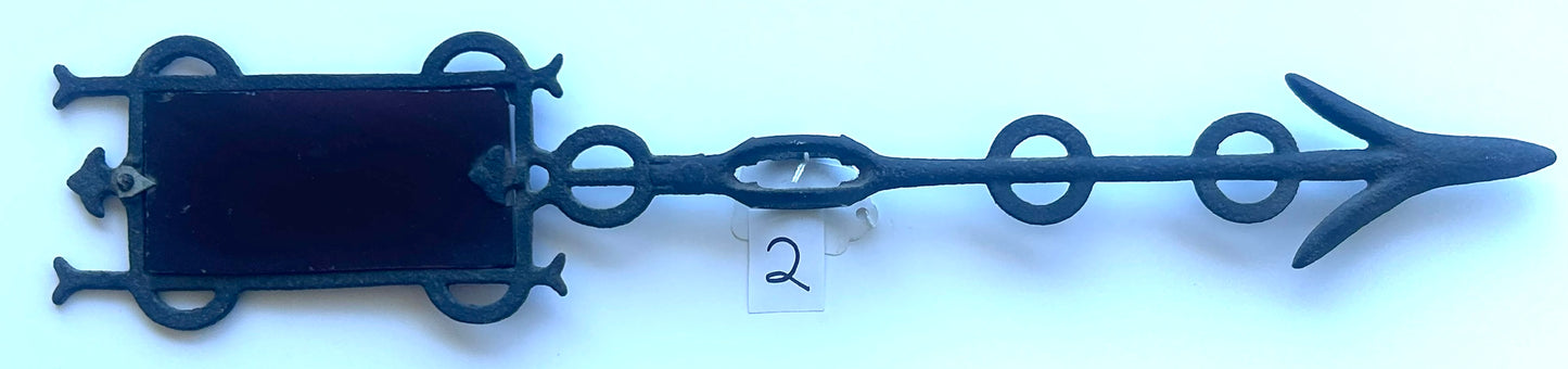 LIGHTNING ROD ARROW WITH RED GLASS TAIL