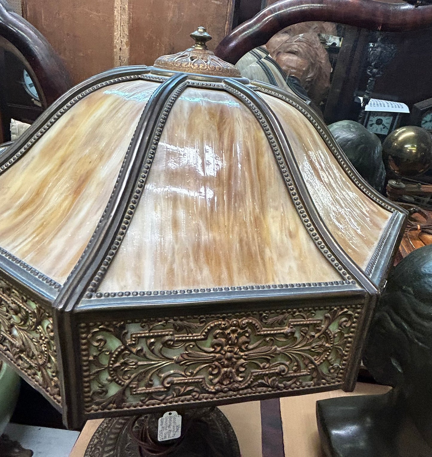 BRONZE BASE ANTIQUE SLAG GLASS QUALITY TABLE LAMP