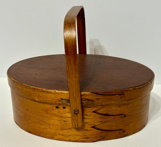 SHAKER ANTIQUE FOUR FINGER LAP HANDLED SEWING BOX