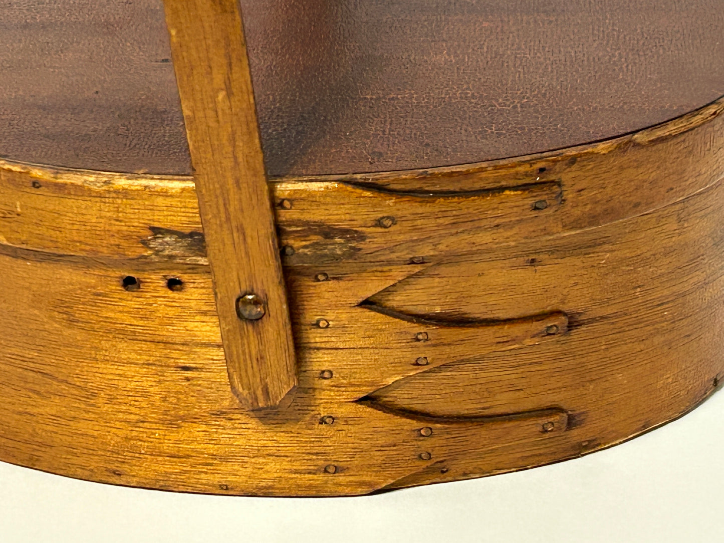 SHAKER ANTIQUE FOUR FINGER LAP HANDLED SEWING BOX