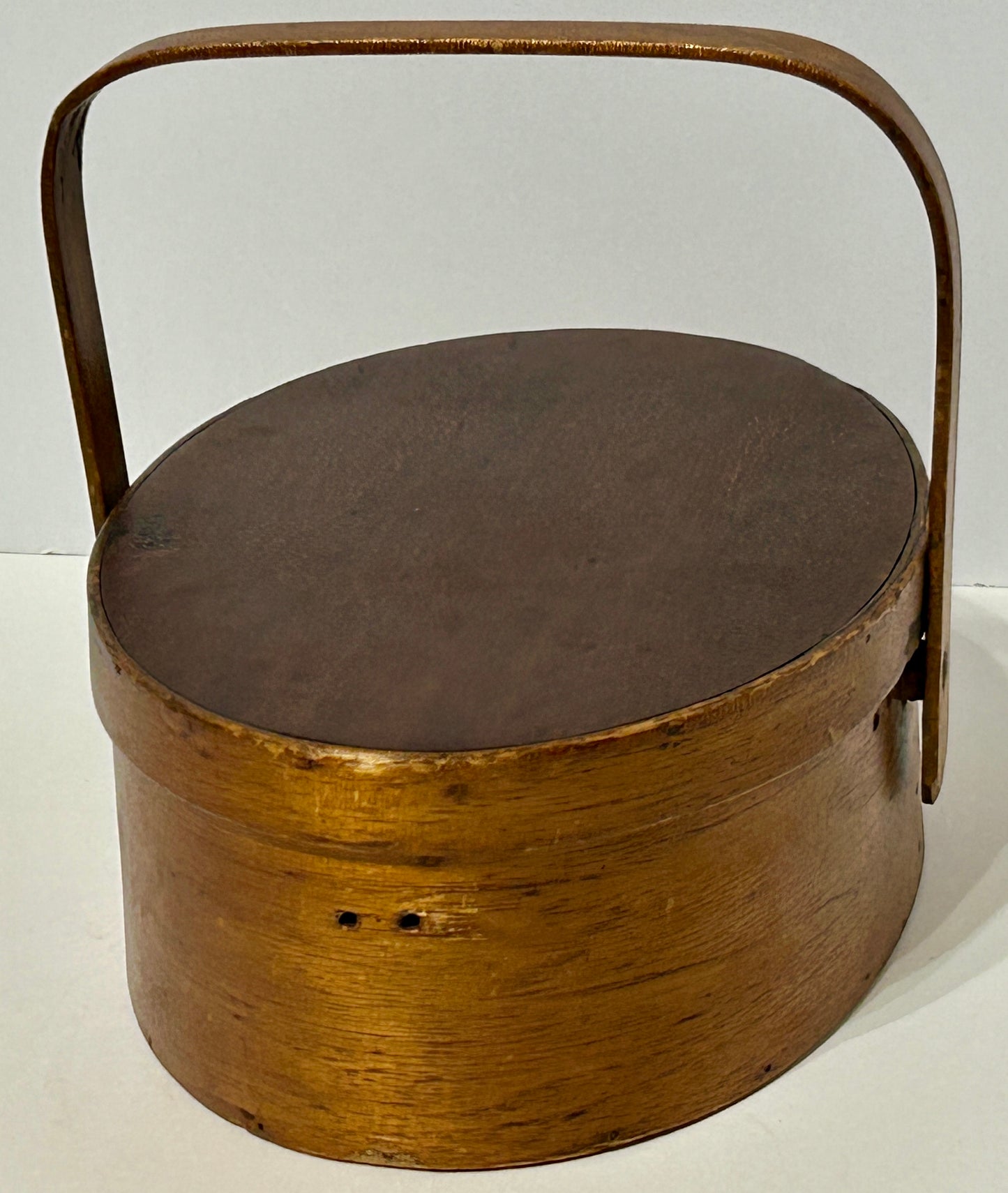 SHAKER ANTIQUE FOUR FINGER LAP HANDLED SEWING BOX