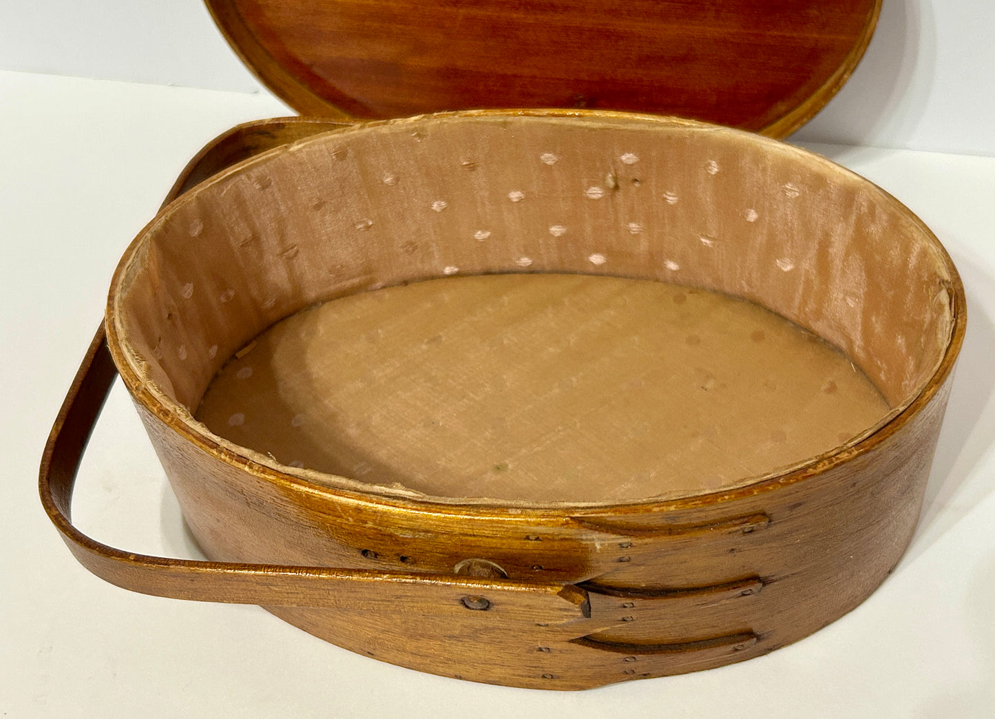 SHAKER ANTIQUE FOUR FINGER LAP HANDLED SEWING BOX