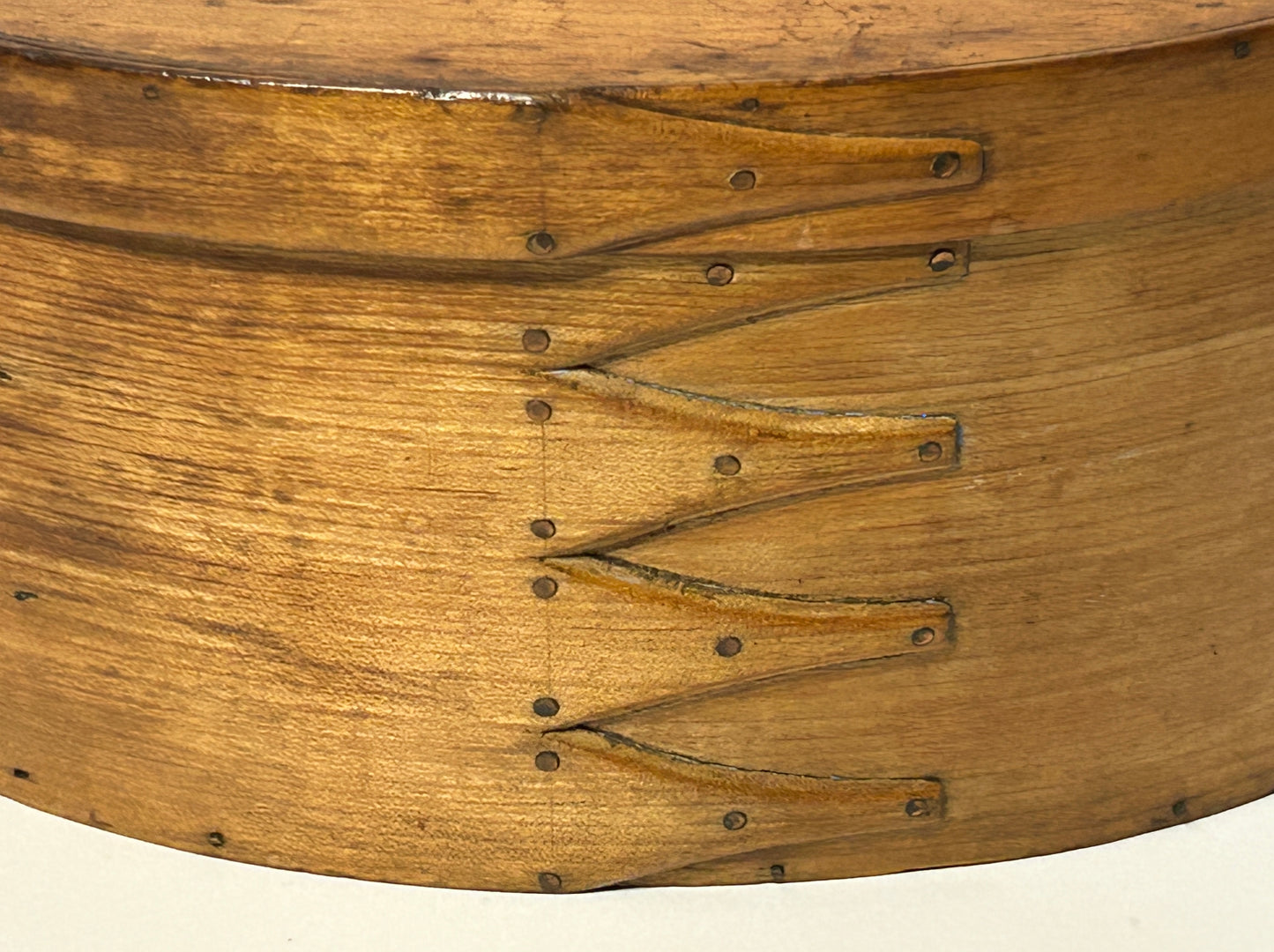 ANTIQUE SHAKER OVAL FIVE FINGERS LAP PANTRY BOX