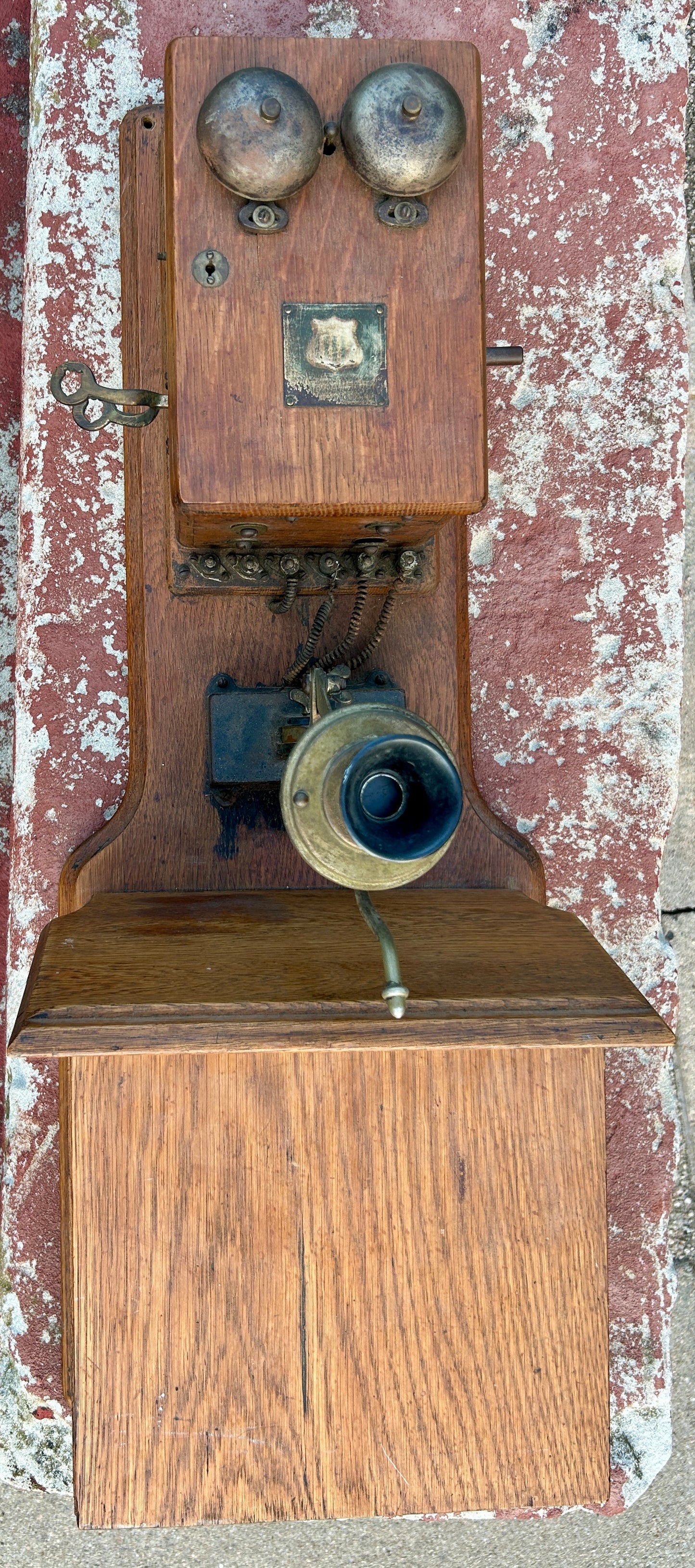 ANTIQUE AMERICAN ELECTRIC TELEPHONE COMPANY OAK WALL PHONE