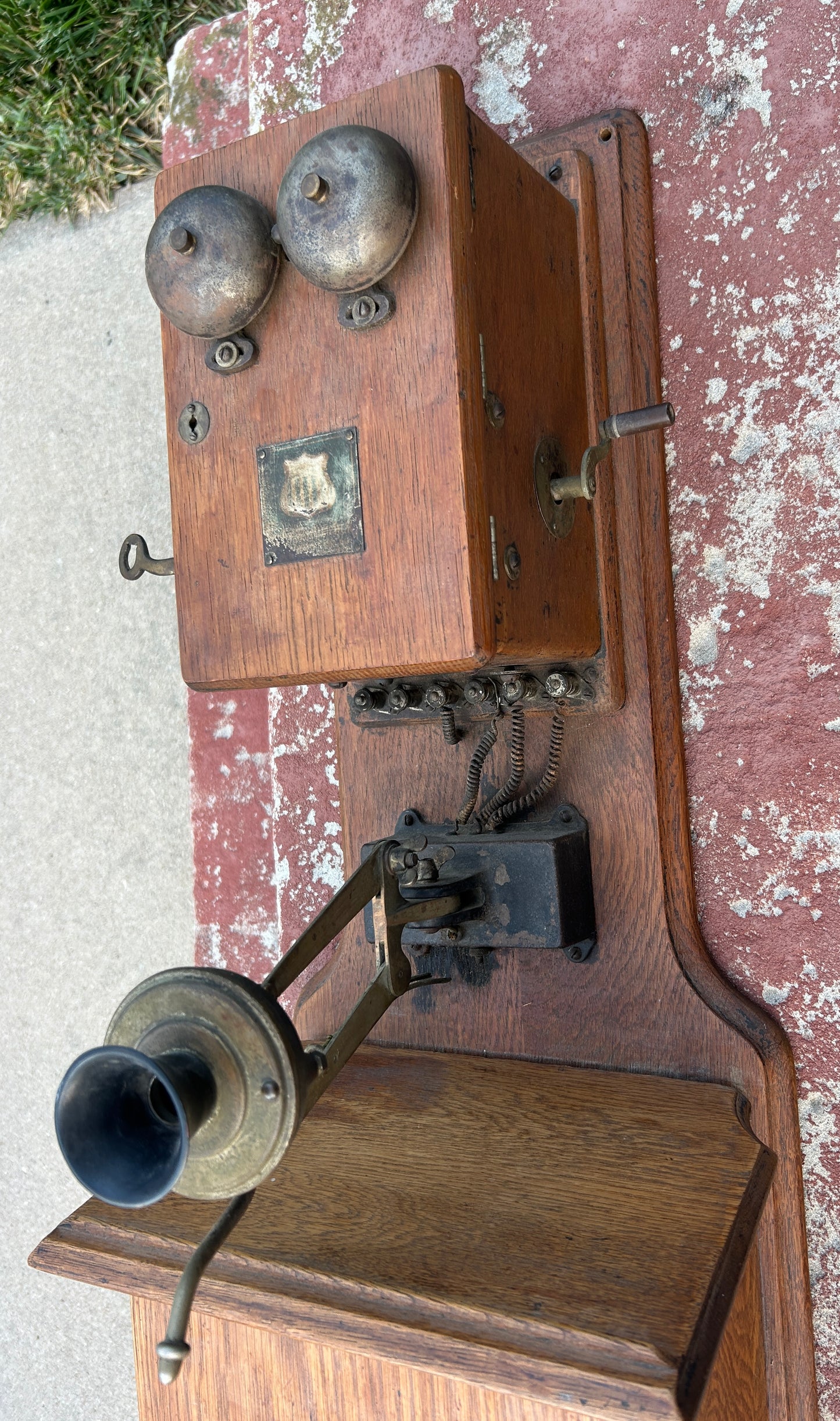 ANTIQUE AMERICAN ELECTRIC TELEPHONE COMPANY OAK WALL PHONE