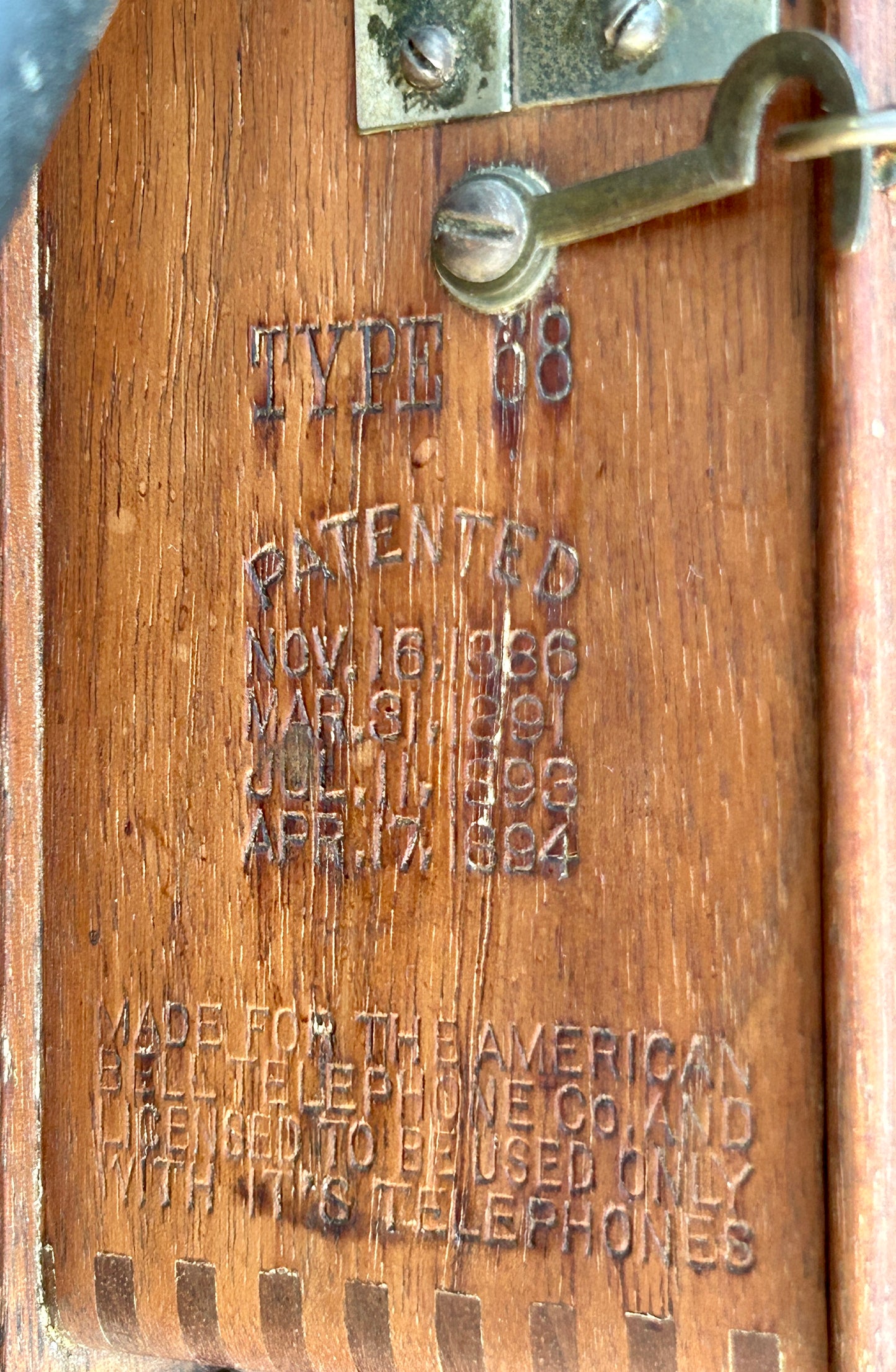 ANTIQUE WESTERN ELECTRIC WOODEN WALL TELEPHONE