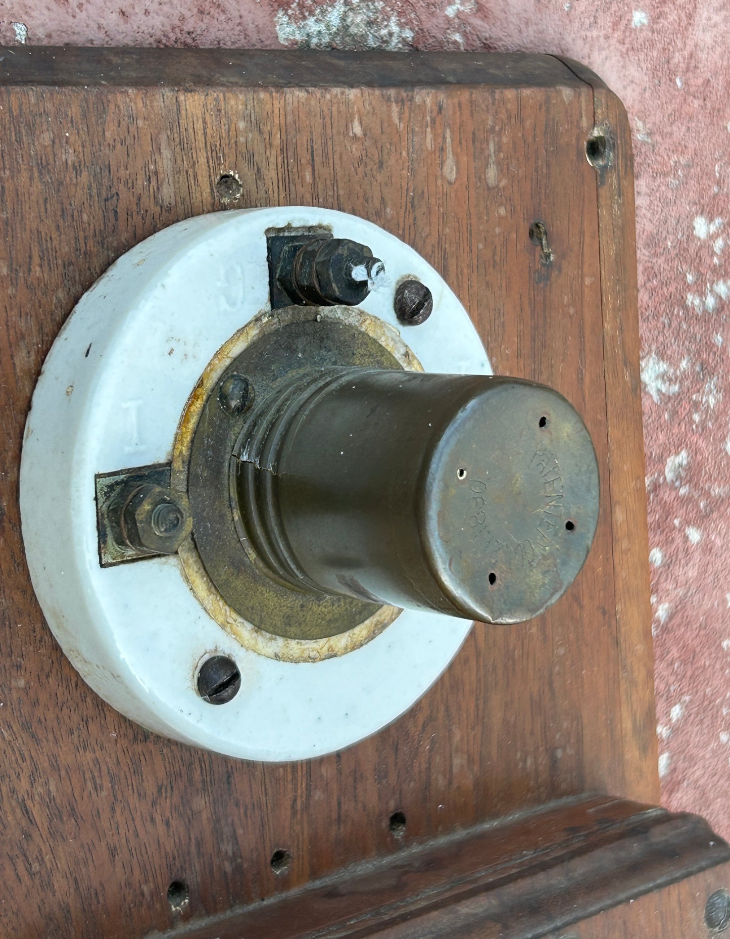 ANTIQUE WESTERN ELECTRIC WOODEN WALL TELEPHONE