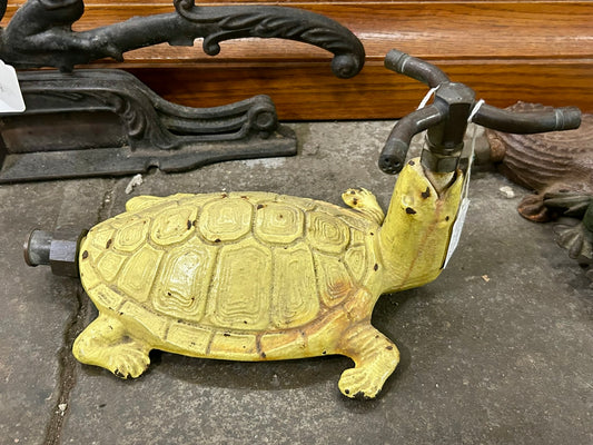 CAST IRON FIGURAL TURTLE WATER SPRINKLER