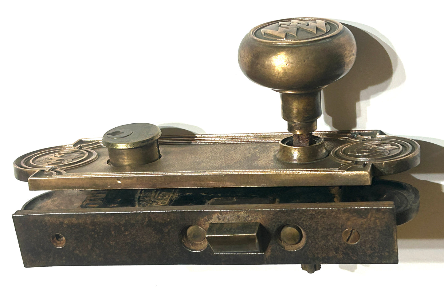 OMAHA NEBRASKA WOODMEN OF THE WORLD BUILDING BRONZE LOCKSET AND DOORKNOB