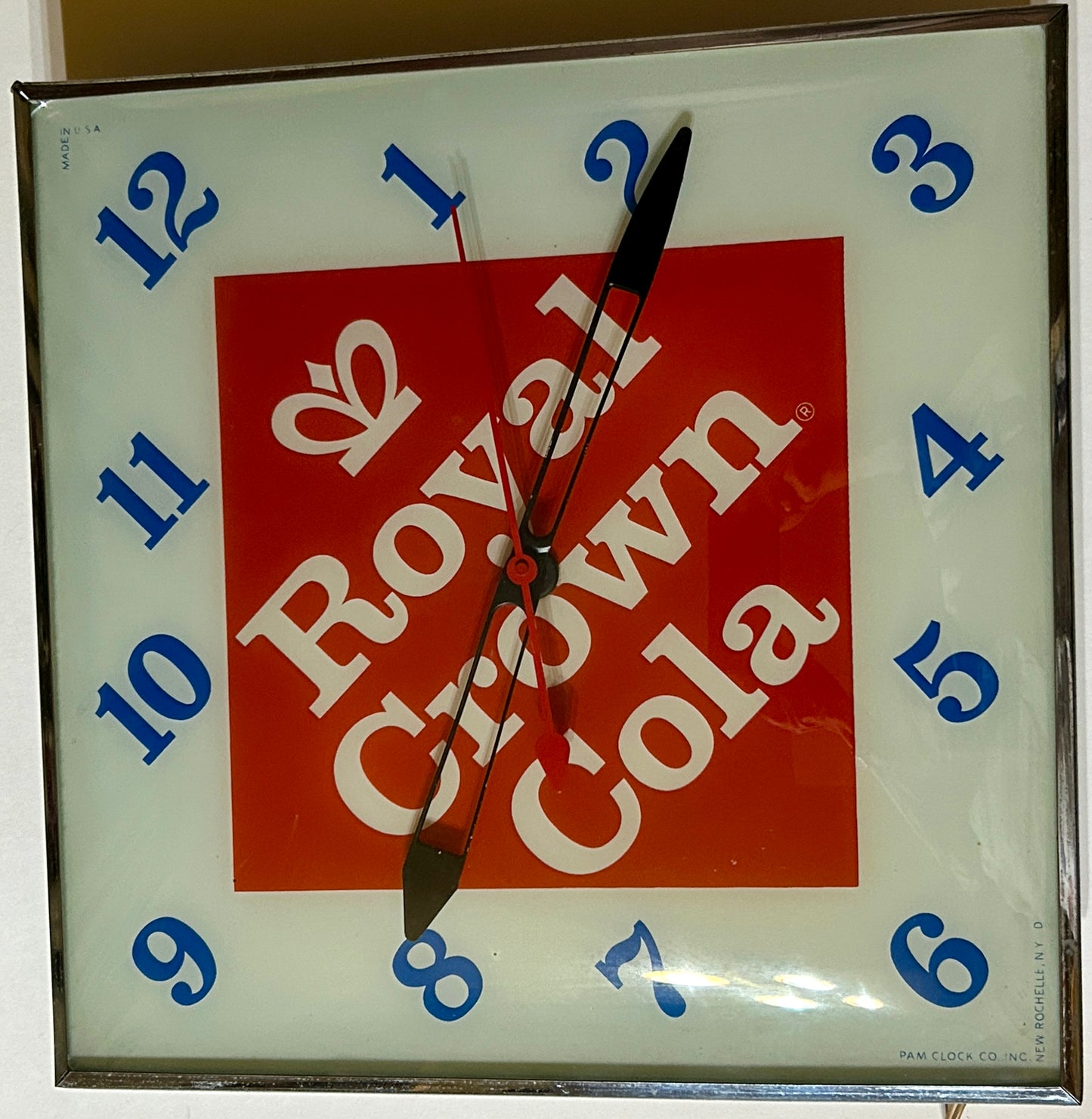 ROYAL CROWN COLA ELECTRIC ADVERTISING WALL CLOCK