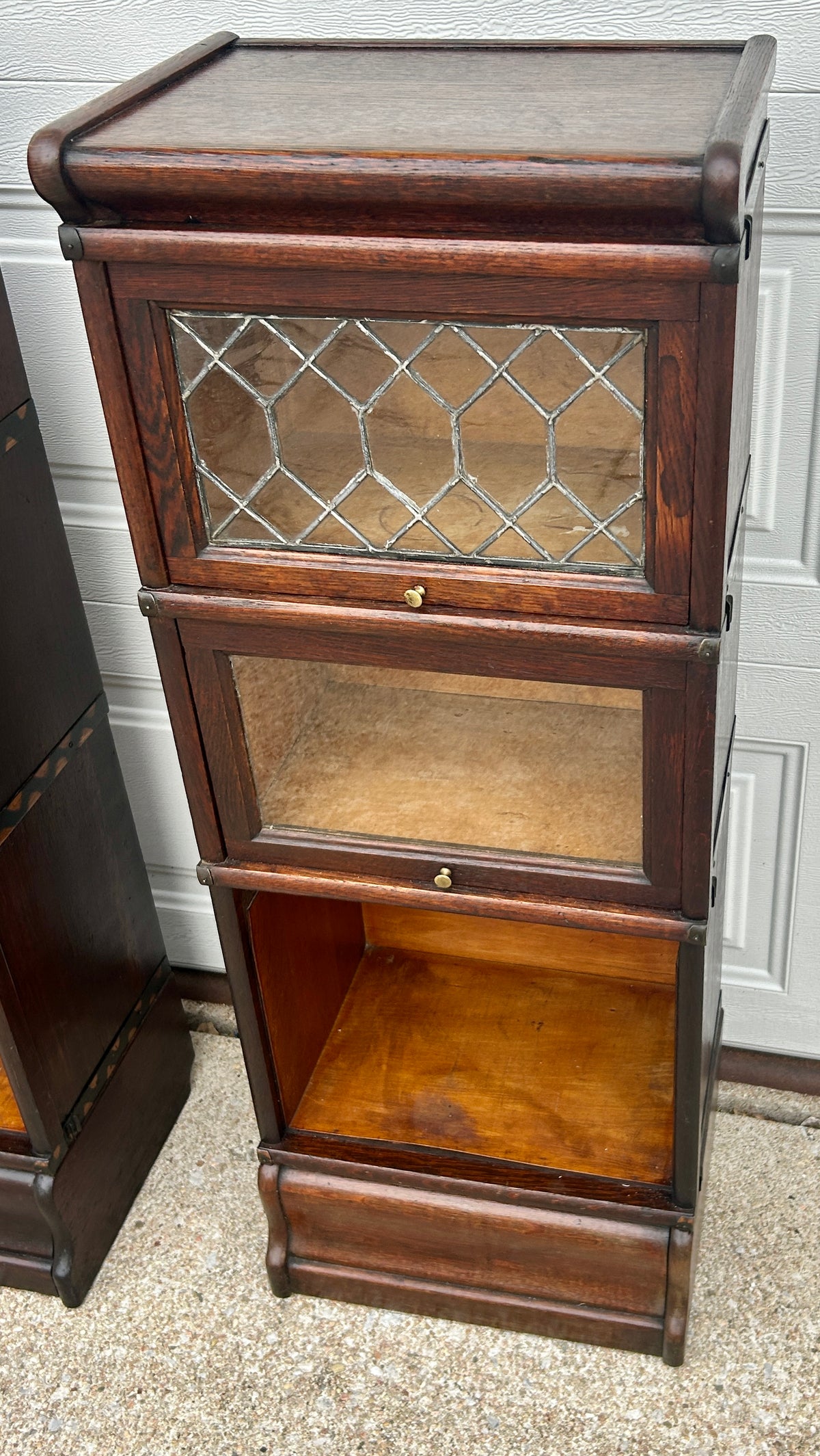 1/2 WIDTH SIZE RARE ANTIQUE BARRISTER OAK STACK BOOKCASE WITH LEADED TOP DOOR