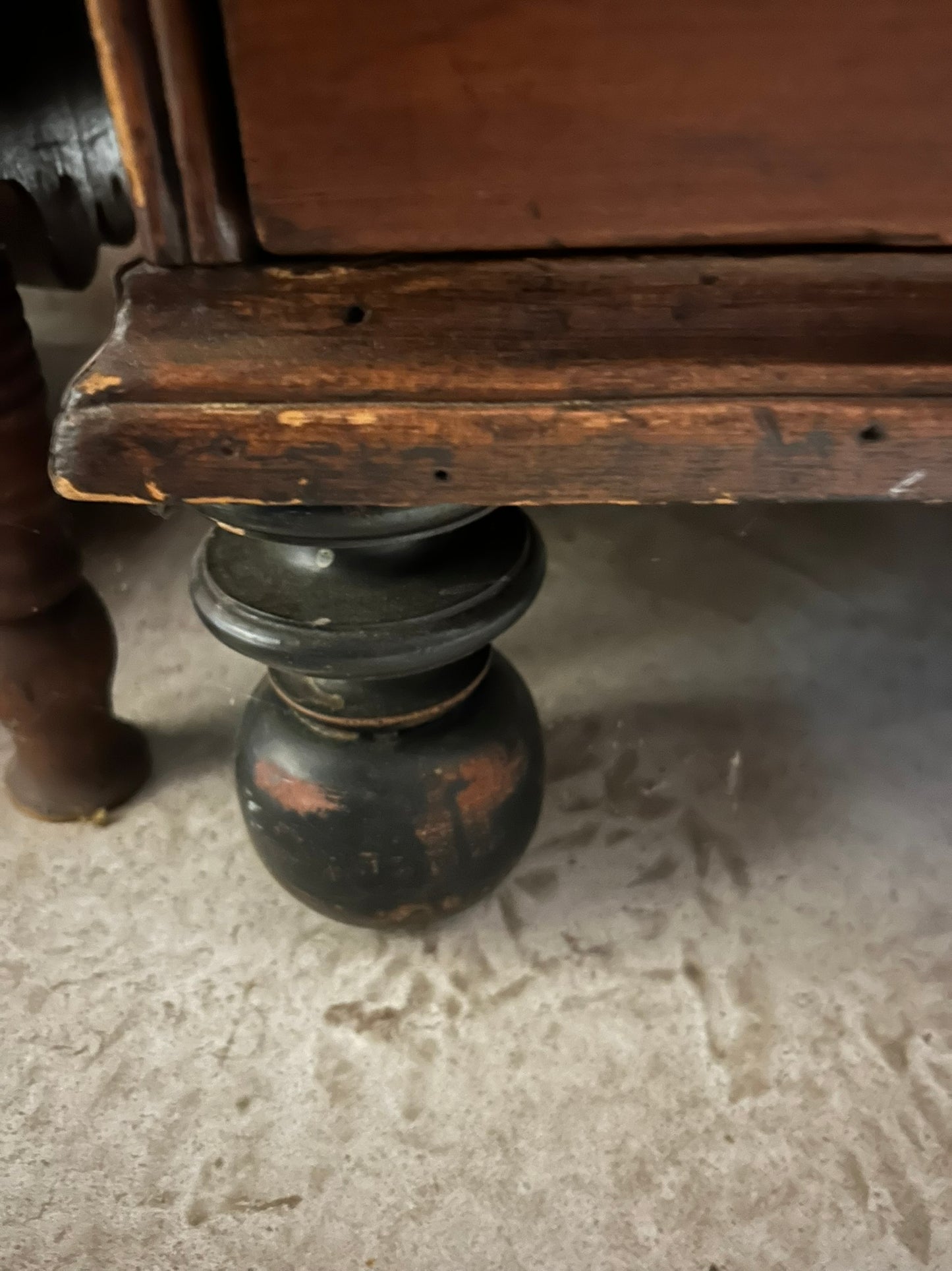 18TH CENTURY MULE CHEST WITH ORIGINAL HARDWARE