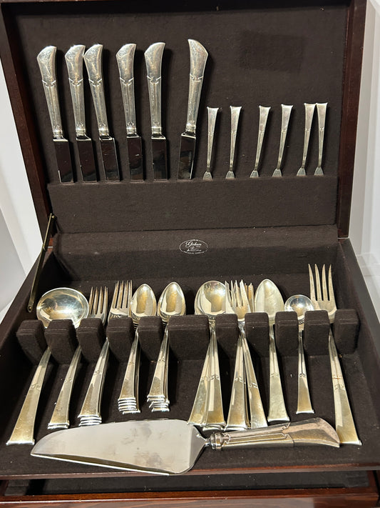 TIFFANY STERLING LINENFOLD PATTERN FLATWARE SET