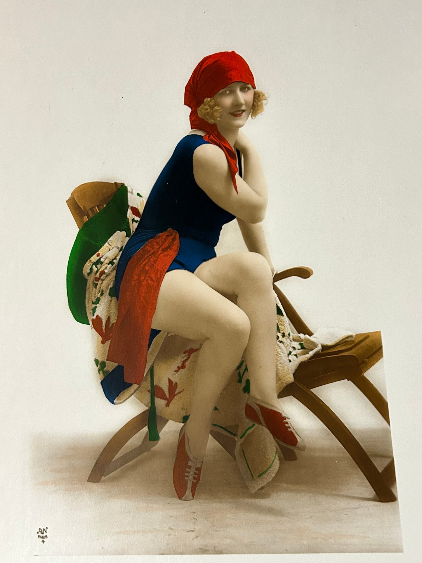 EARLY 1900's TINTED FRENCH PIN UP PHOTO