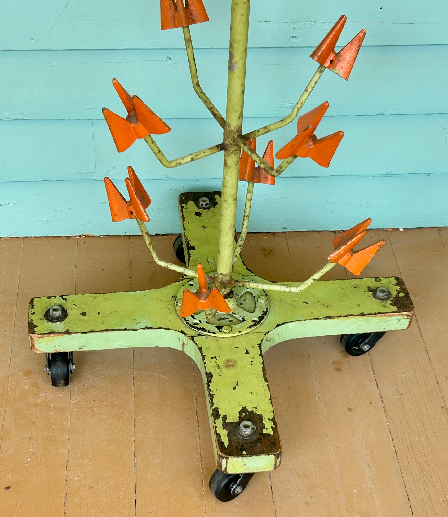 ANTIQUE IRON FACTORY MULTIPLE STRING CONES HOLDER TREE