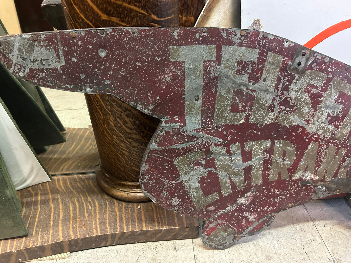 ANTIQUE TIN HAND ADVERTISING SIGN