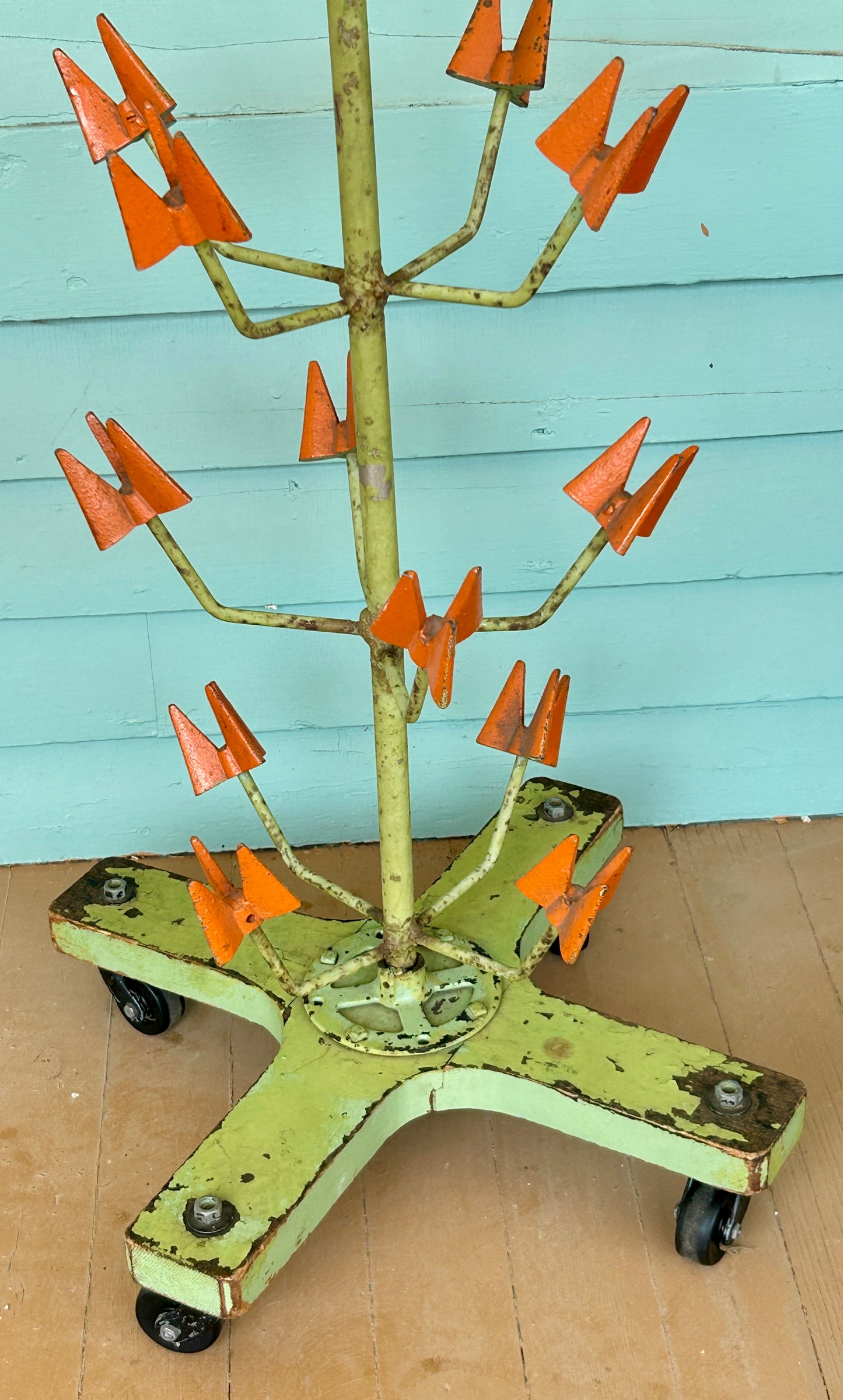 ANTIQUE IRON FACTORY MULTIPLE STRING CONES HOLDER TREE