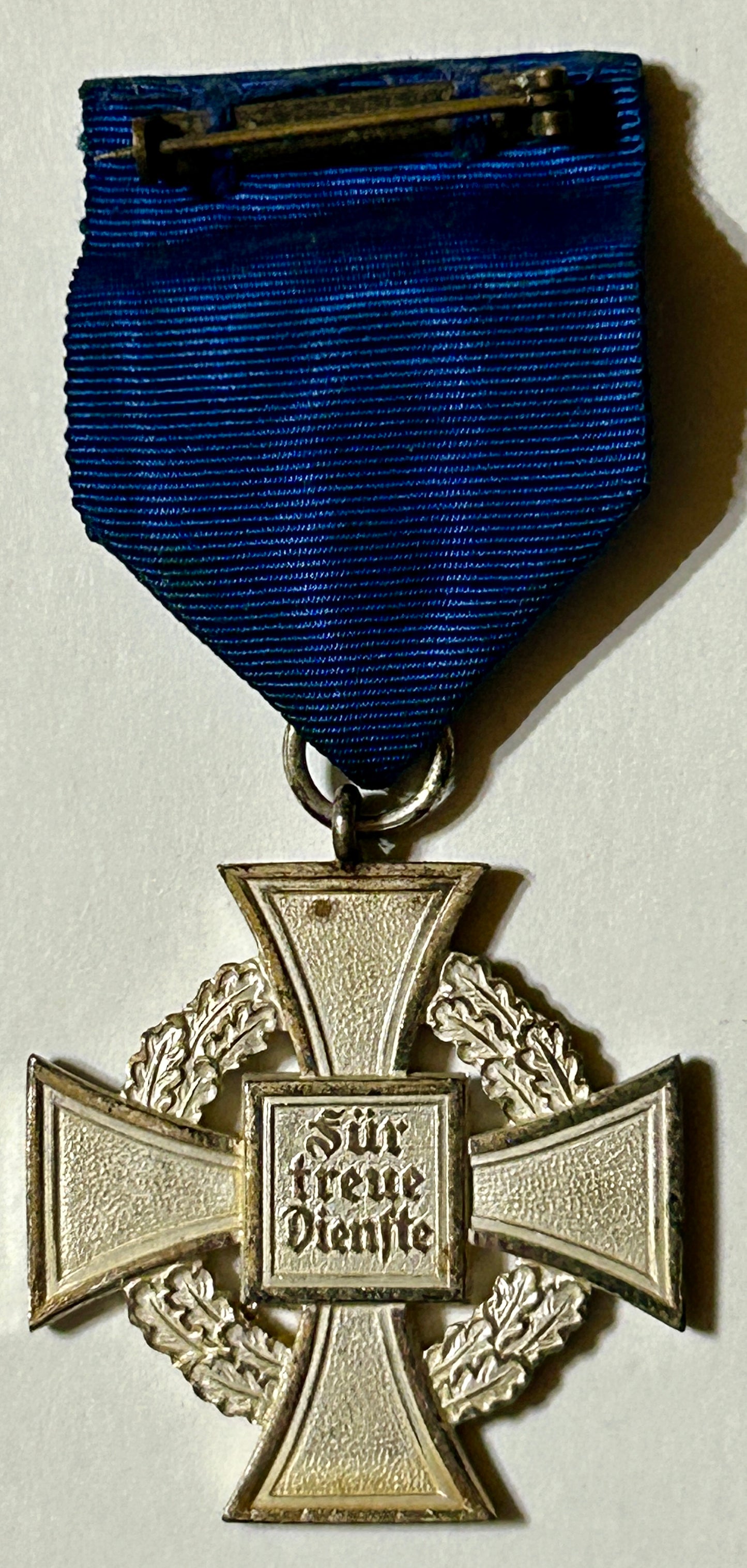 GERMAN WWII 25 YEAR FAITHFUL SERVICE CROSS MEDAL
