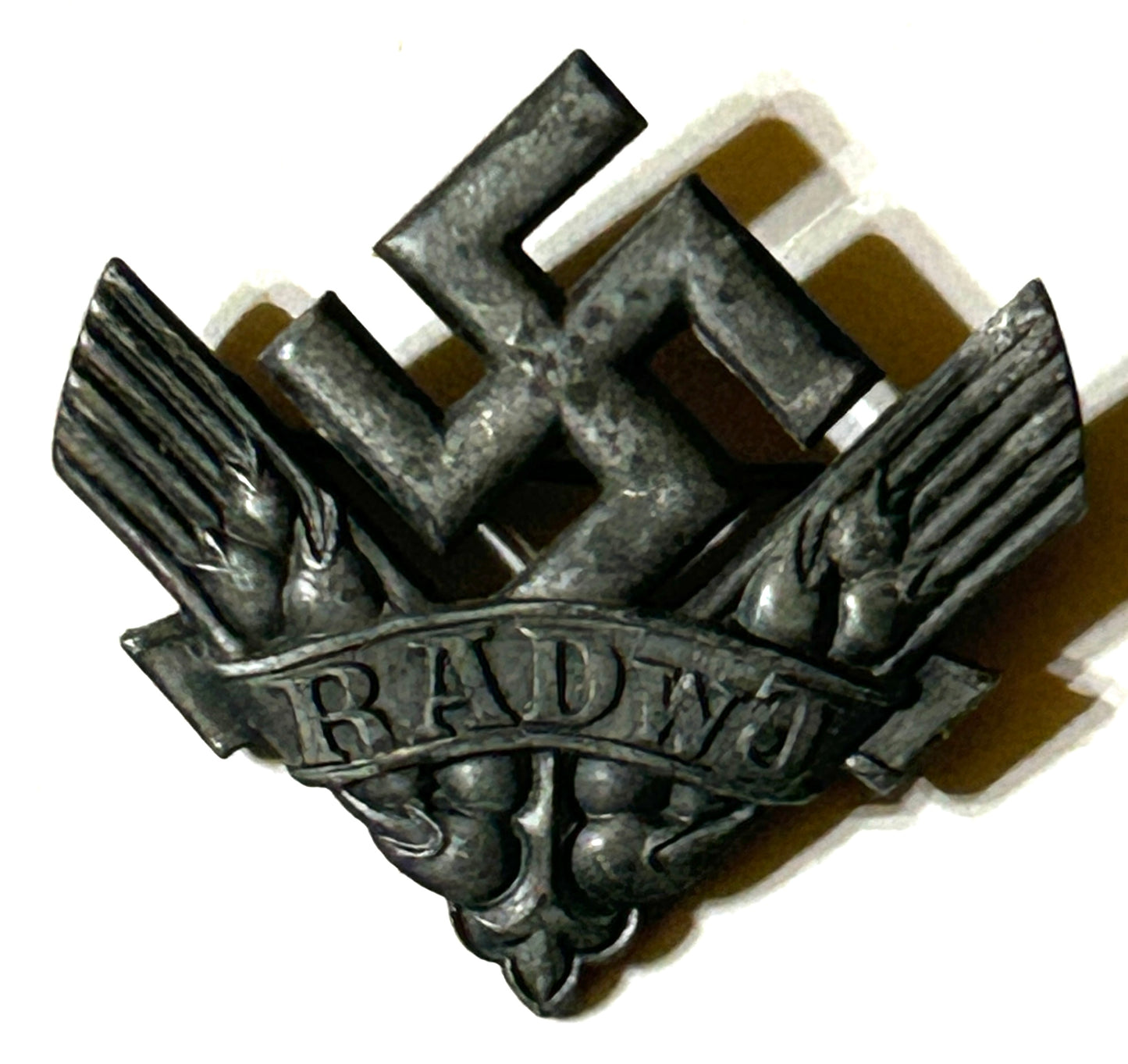 GERMAN WWII RAD WJ SERVICE PIN