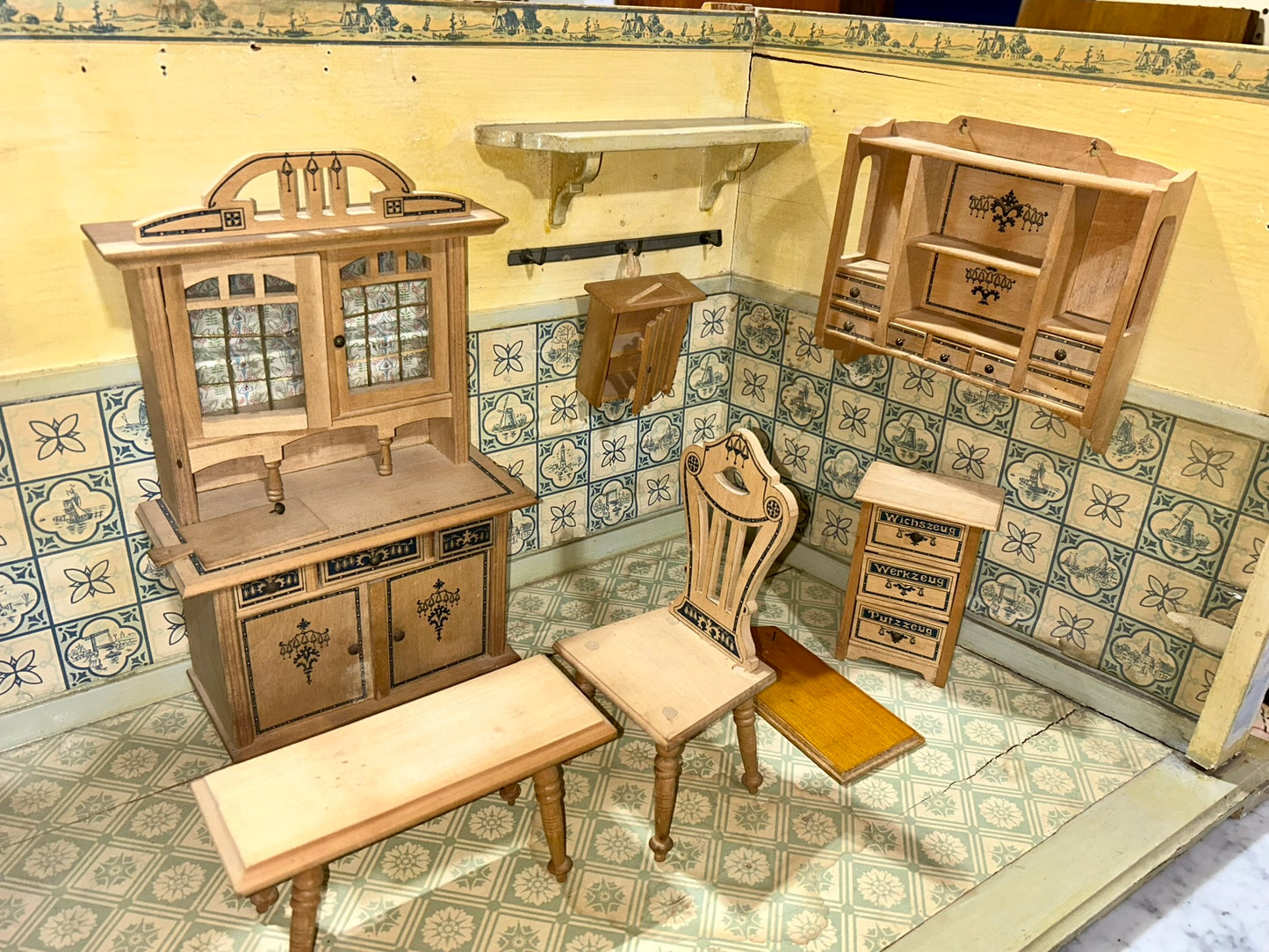 1920's CHILD's PLAY KITCHEN WITH FURNITURE