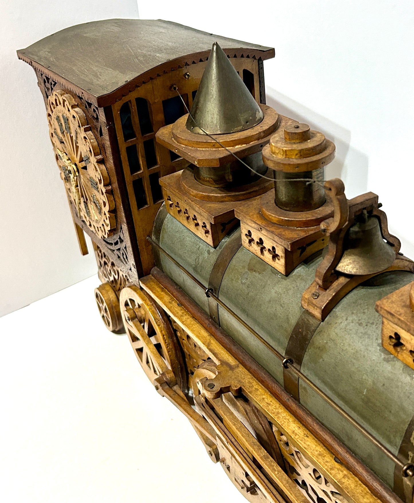 ANTIQUE FRETWORK LOCOMOTIVE CLOCK