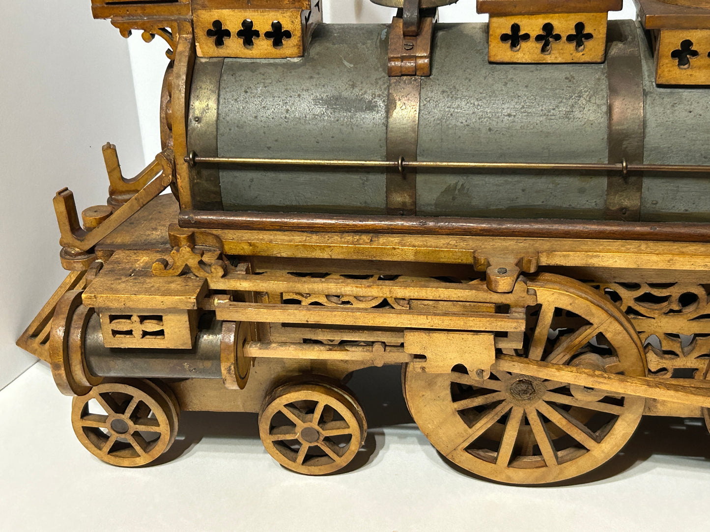 ANTIQUE FRETWORK LOCOMOTIVE CLOCK
