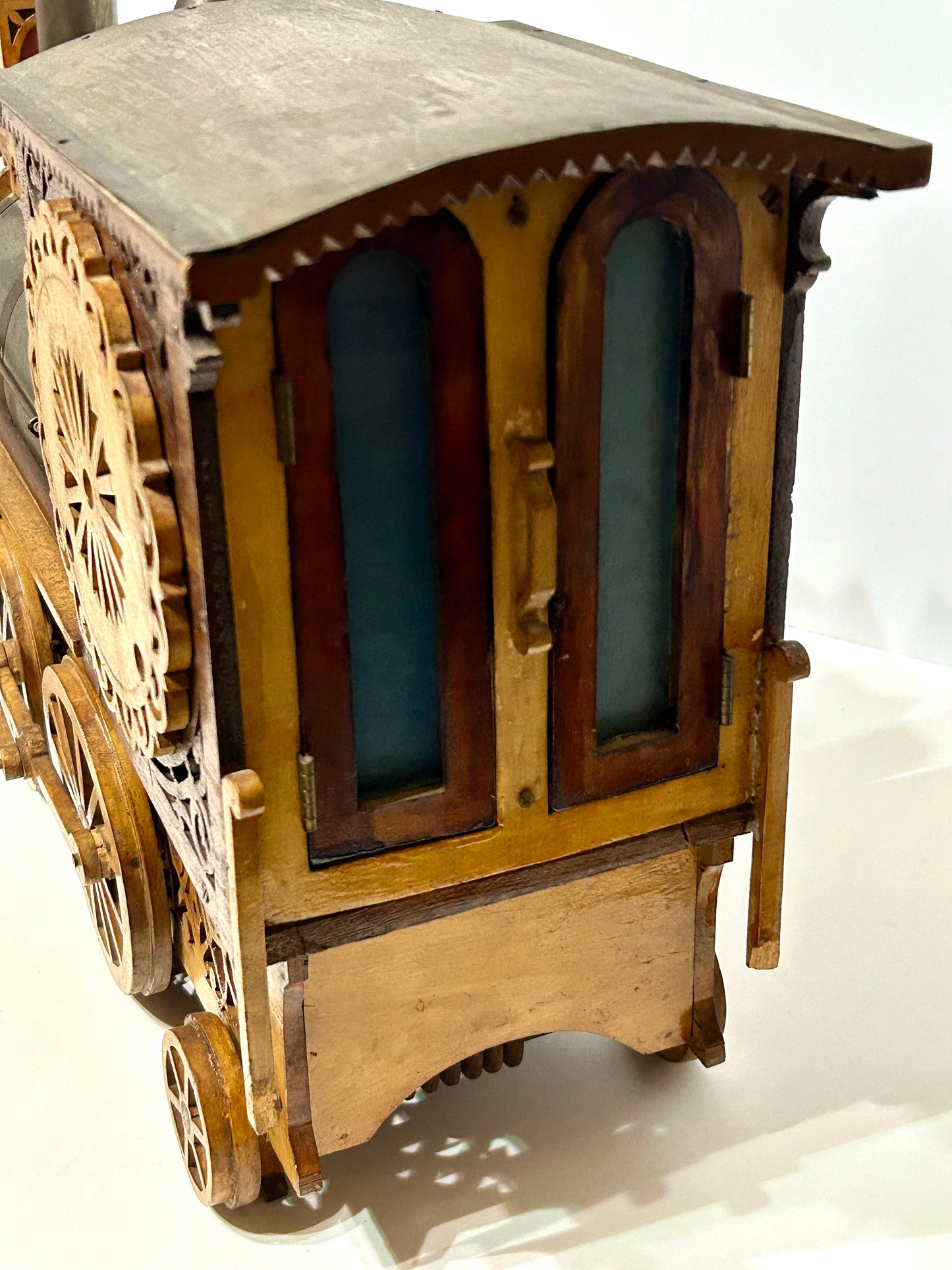 ANTIQUE FRETWORK LOCOMOTIVE CLOCK