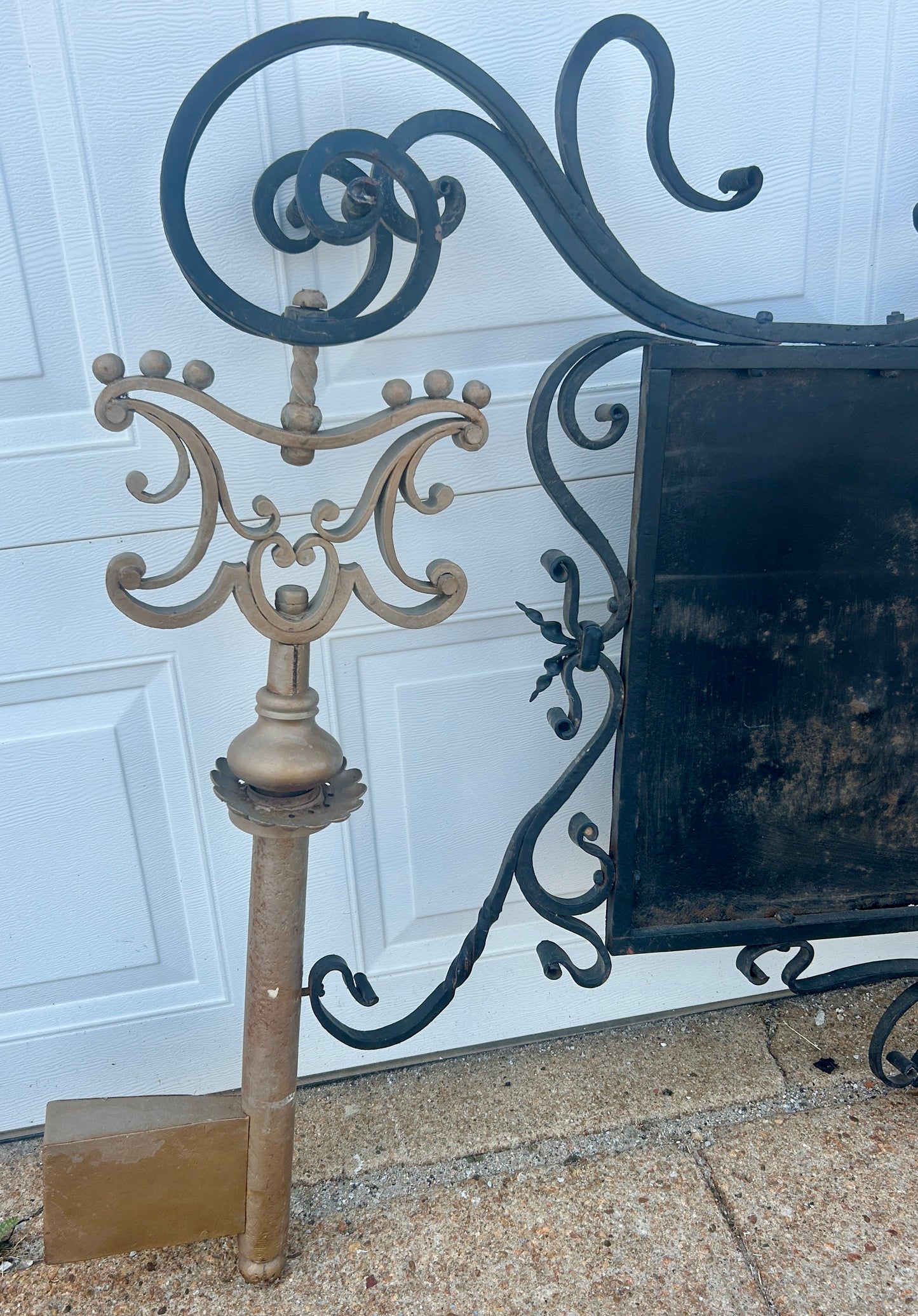 ANTIQUE TRADE SIGN FOR LOCKSMITH