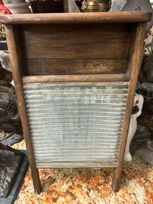 PRIMITIVE GLASS AND WOOD ANTIQUE WASH BOARD