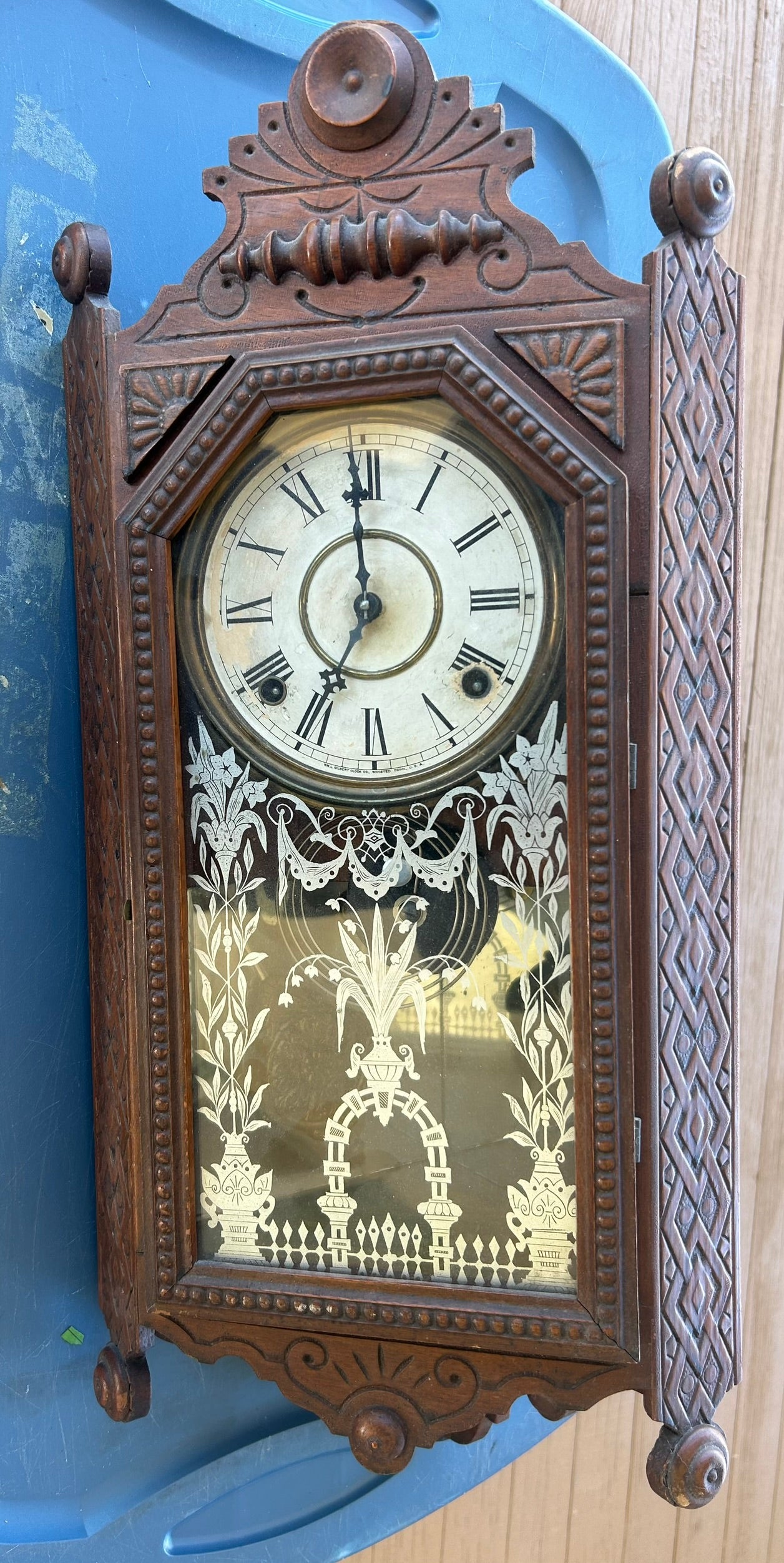 GILBERT FANCY HANGING CORNER CLOCK ALL ORIGINAL