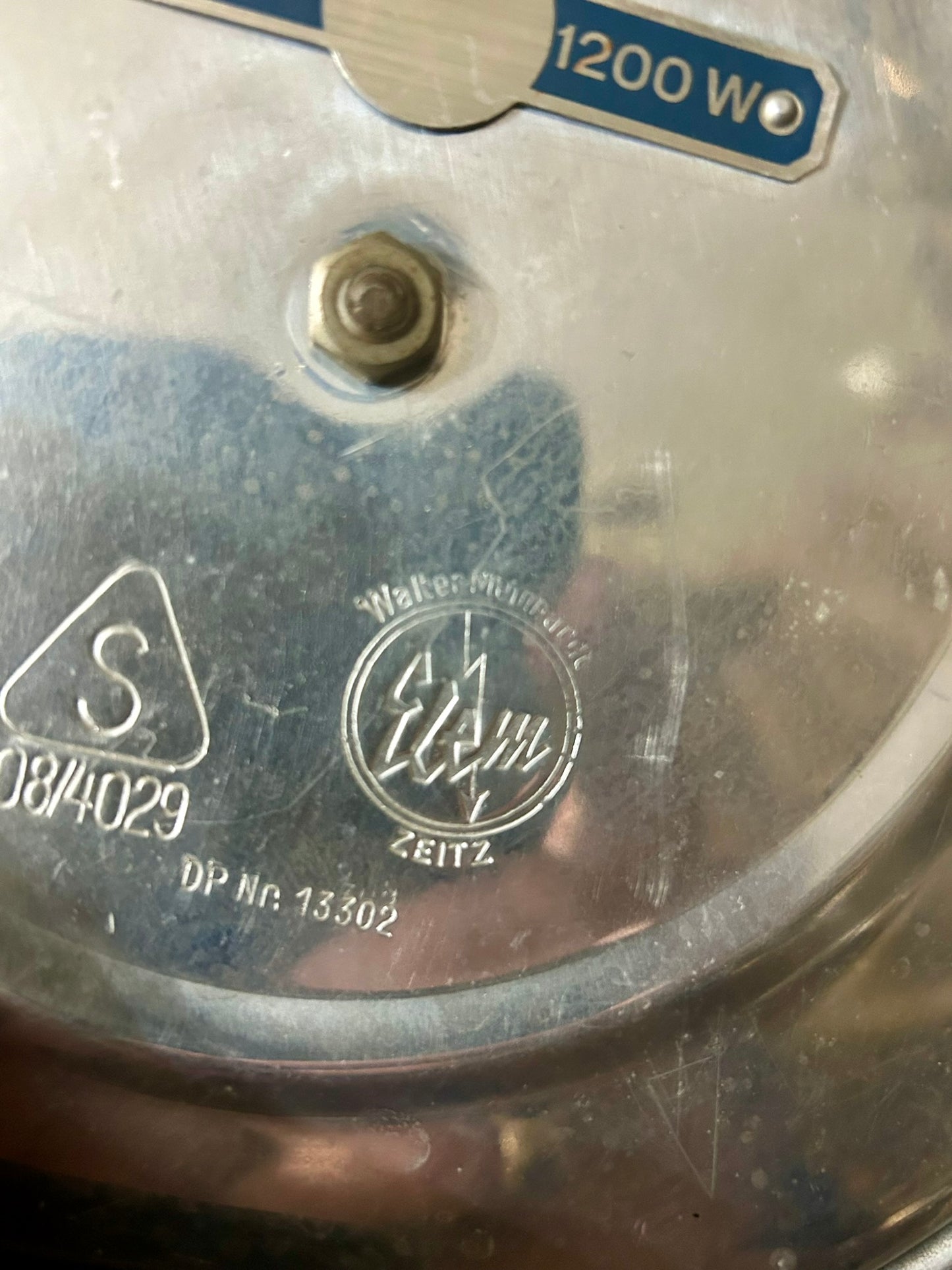 ELEM TOASTER VERY UNUSAL ROUND FLIPPERS