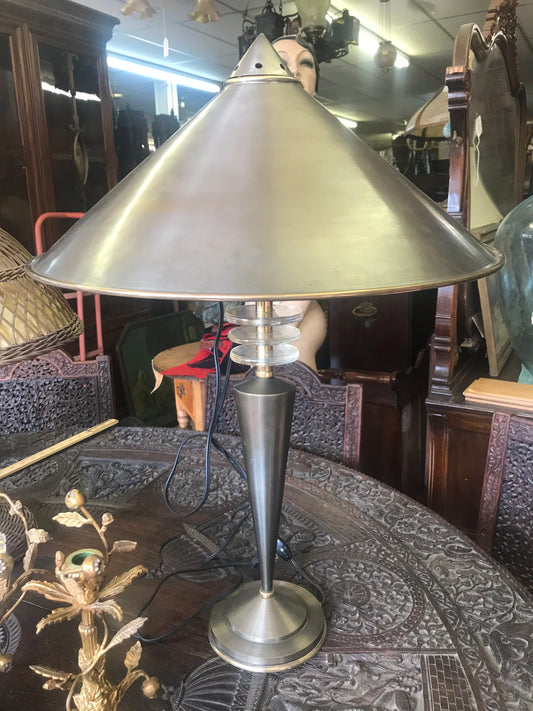 MID CENTURY BRASS AND LUCITE TABLE LAMP