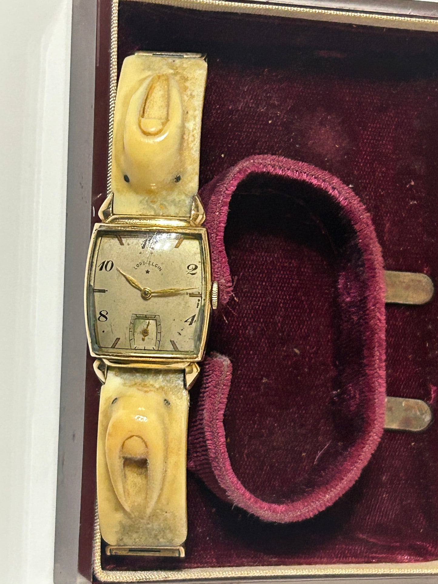 CARVED WALRUS IVORY BAND ON LORD ELGIN WRIST WATCH