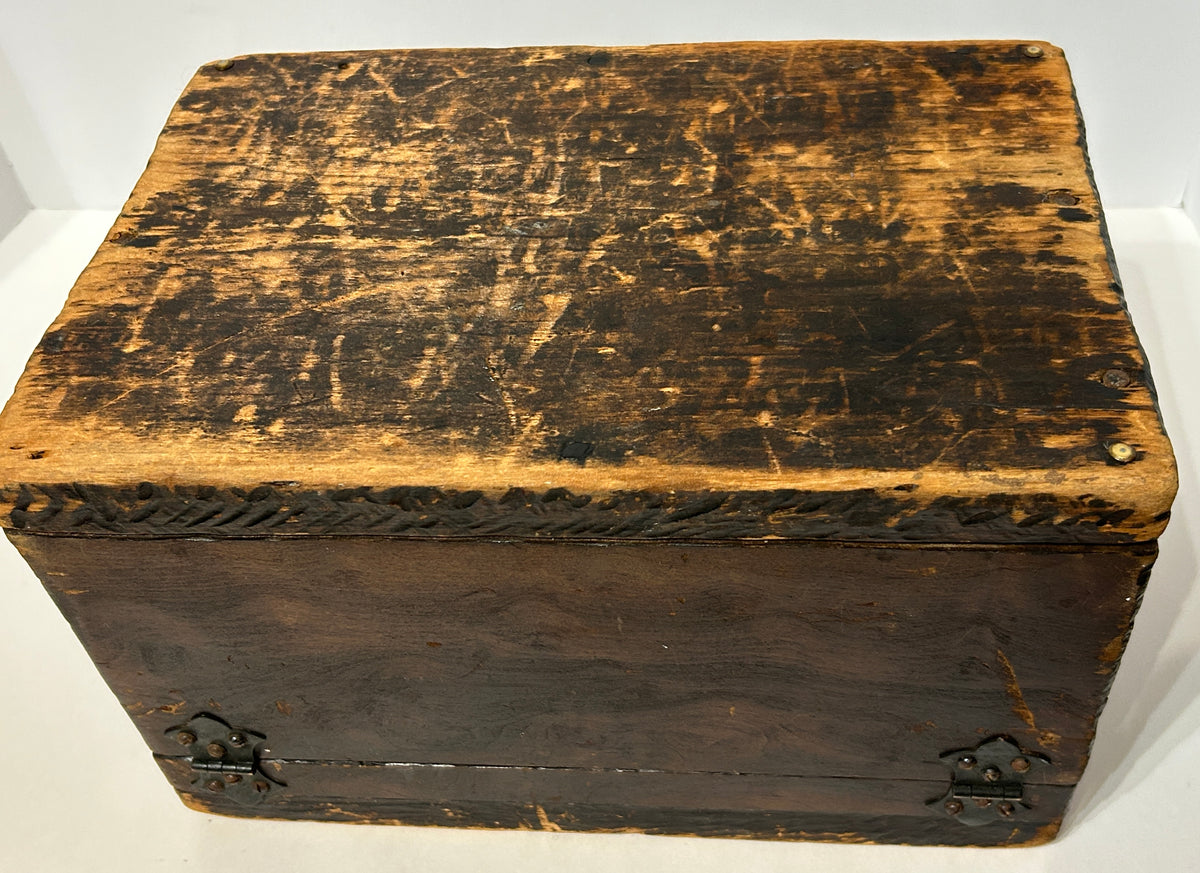 ANTIQUE FOLK ART CARVED BOX WITH UNCLE SAM AND PRESIDENT MCKINLEY