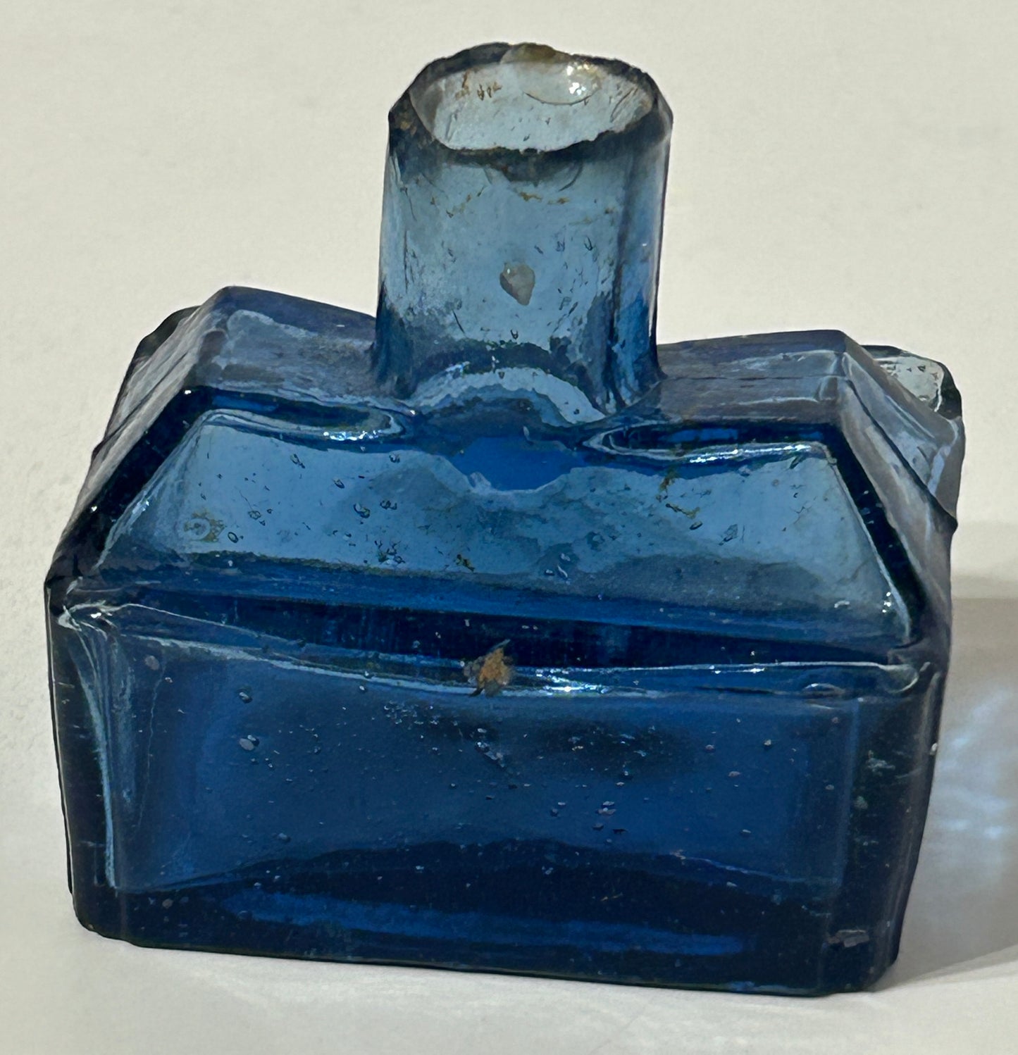 EARLY AMERICAN GLASS BLUE GLASS INK BOTTLE 1ST HALF 19TH CENTURY