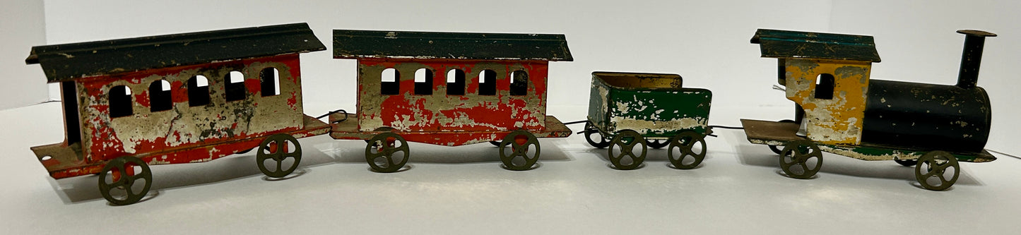 EARLY AMERICAN TIN TOY TRAIN SET