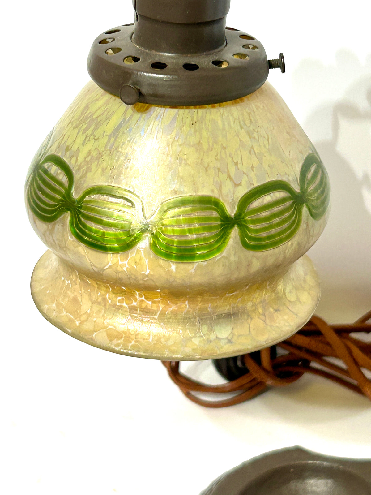 LOETZ SHADE DESK LAMP