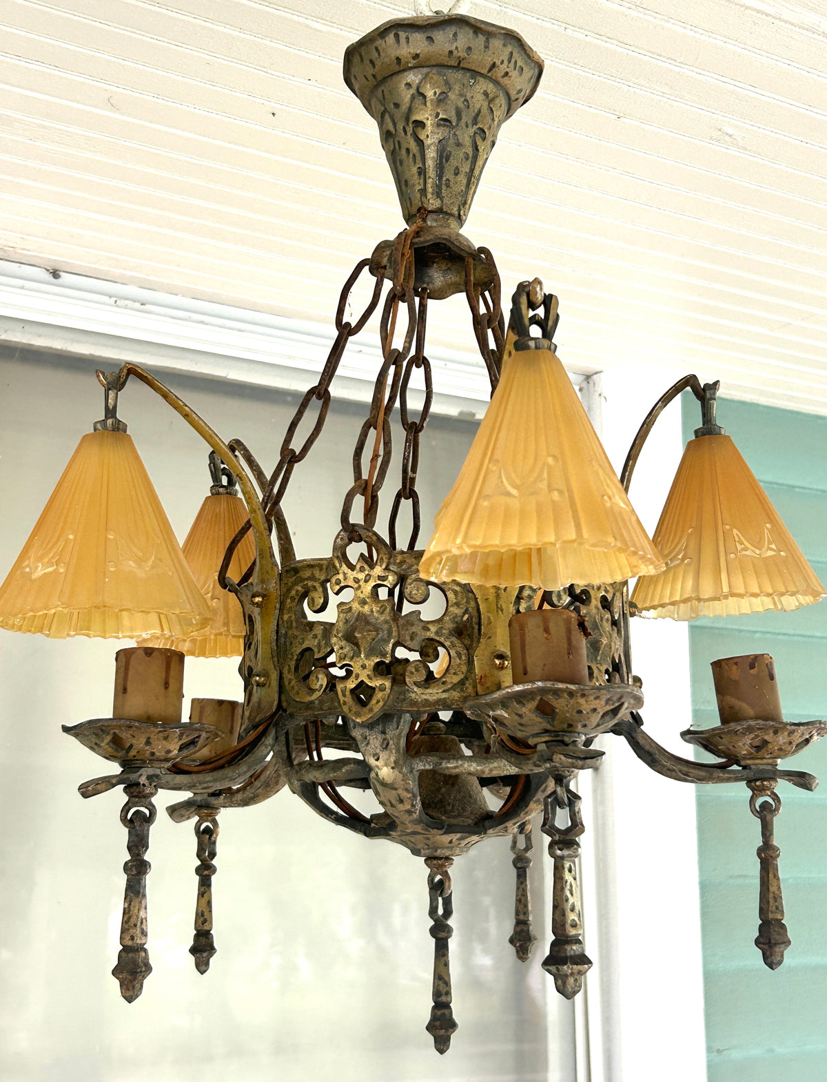ANTIQUE ART DECO SET OF FOUR HANGING LIGHT FIGURES EACH WITH FIVE ORIGINAL SHADES